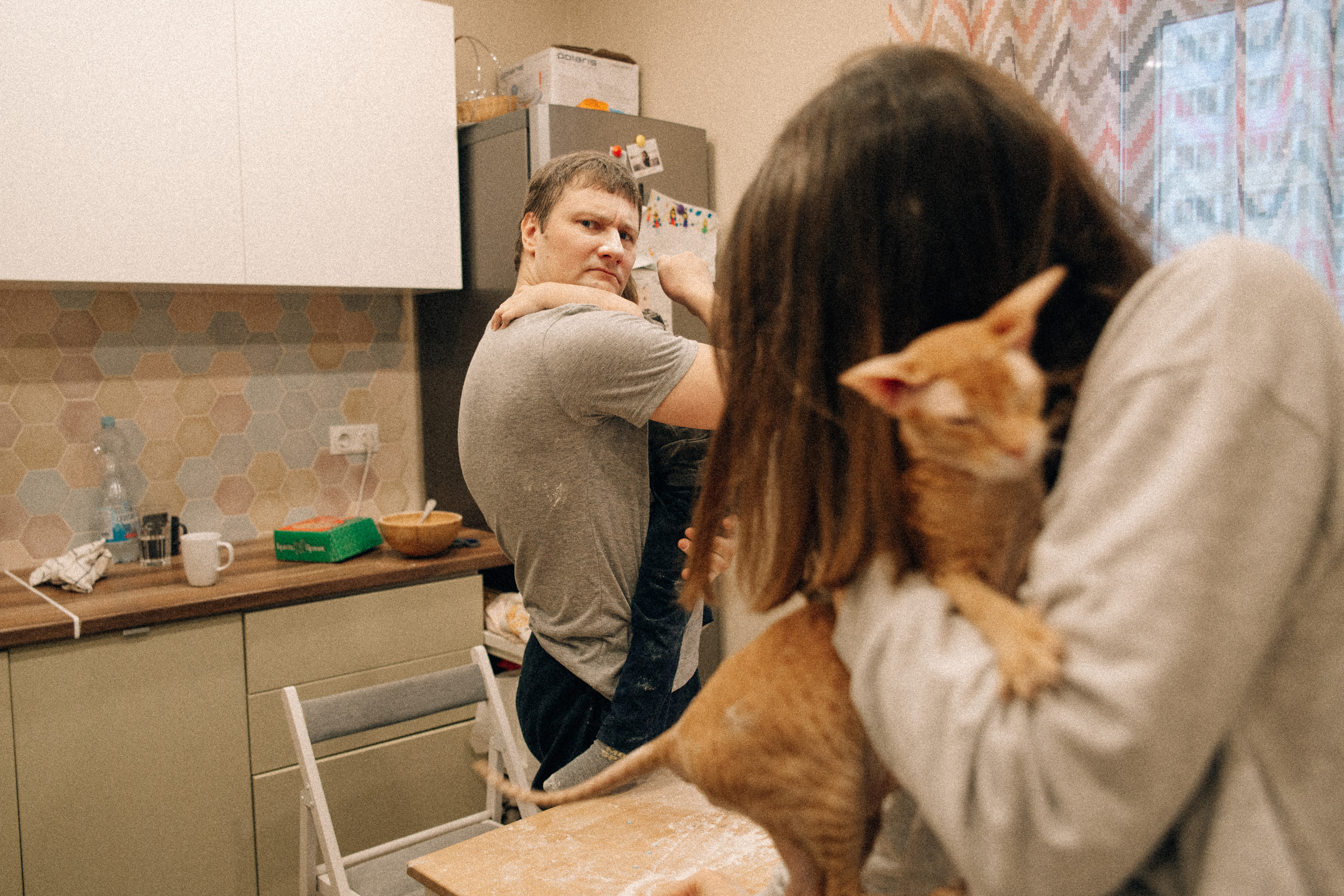 Аня Лёша Ростик и кот Маффин. Домашняя история с пряником и театром теней. Свадебный, семейный и женский фотограф в Москве Аникина Ольга