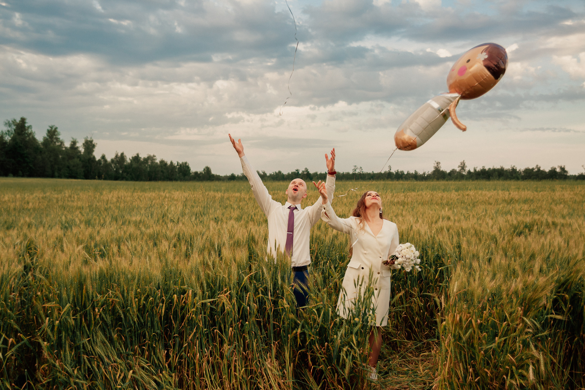 Маша Лёша. Свадьба в поле. Свадебный, семейный и женский фотограф в Москве Аникина Ольга