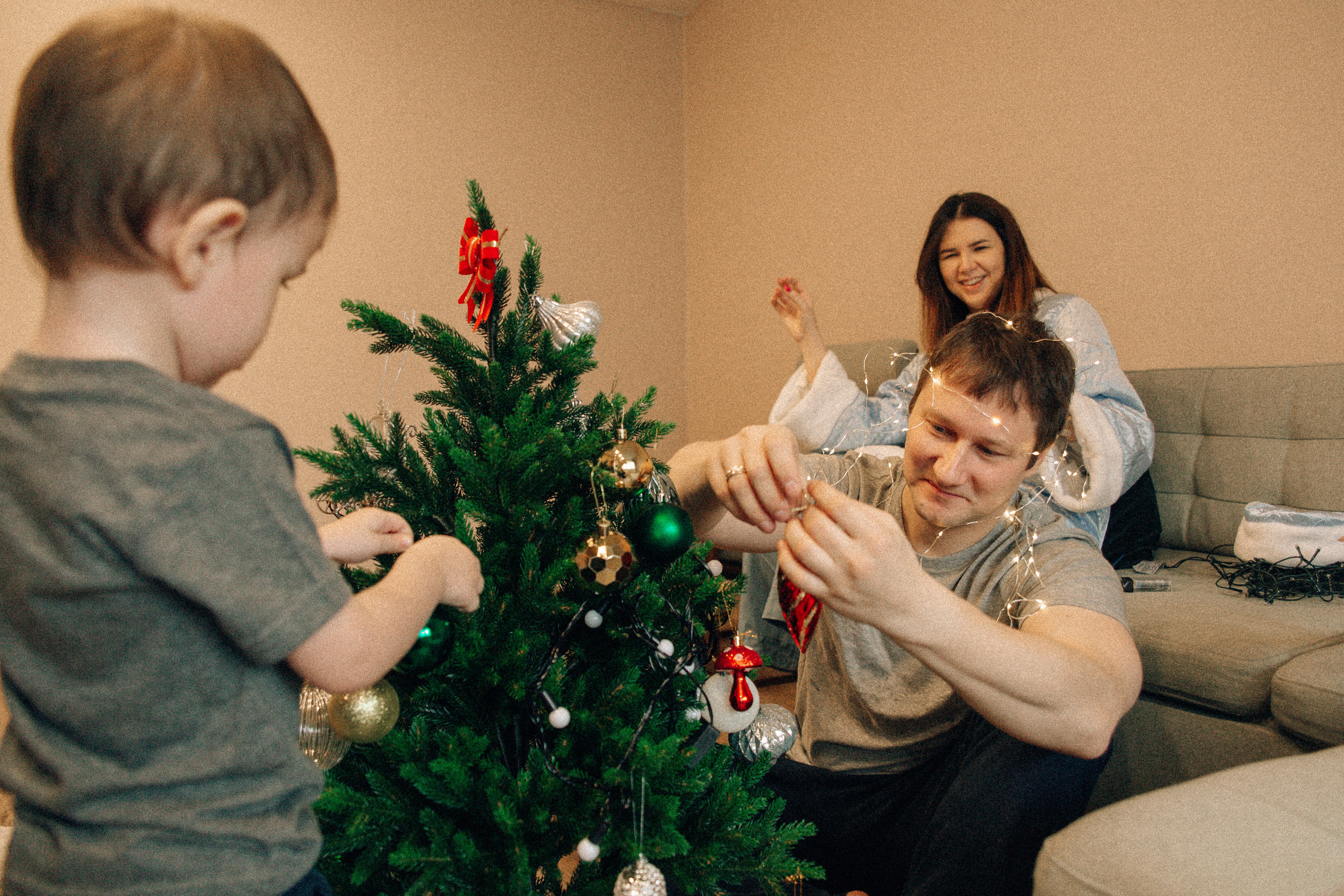 Аня Лёша Ростик и кот Маффин. Домашняя история с пряником и театром теней. Свадебный, семейный и женский фотограф в Москве Аникина Ольга
