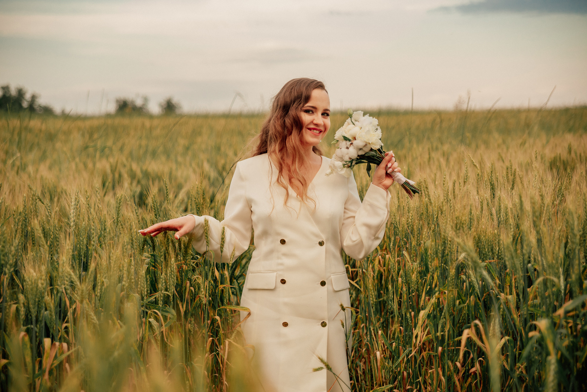 Маша Лёша. Свадьба в поле. Свадебный, семейный и женский фотограф в Москве Аникина Ольга