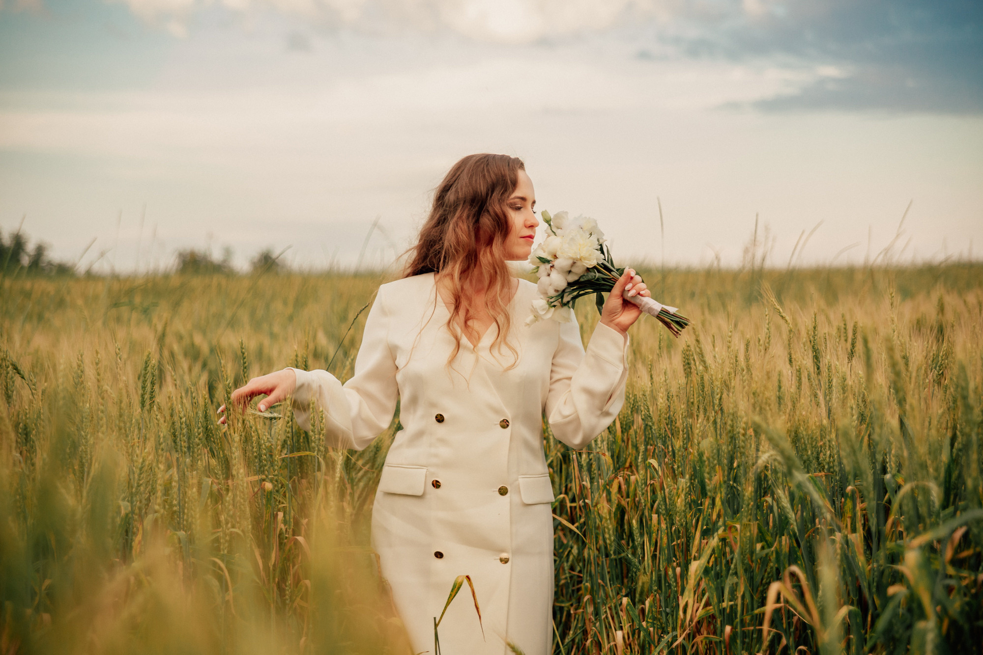 Маша Лёша. Свадьба в поле. Свадебный, семейный и женский фотограф в Москве Аникина Ольга