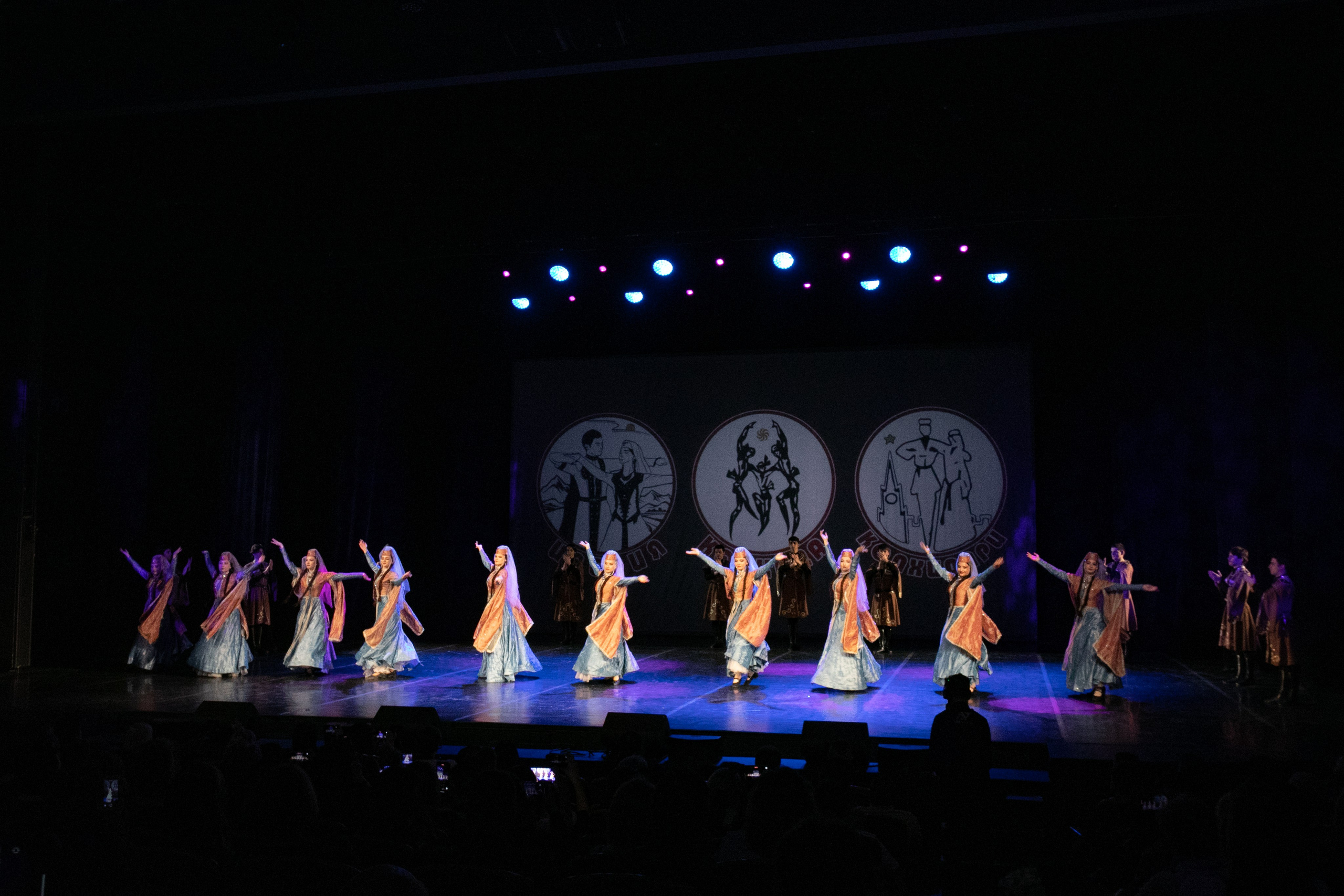 Концерт, грузинские танцы. Art photographer Nino