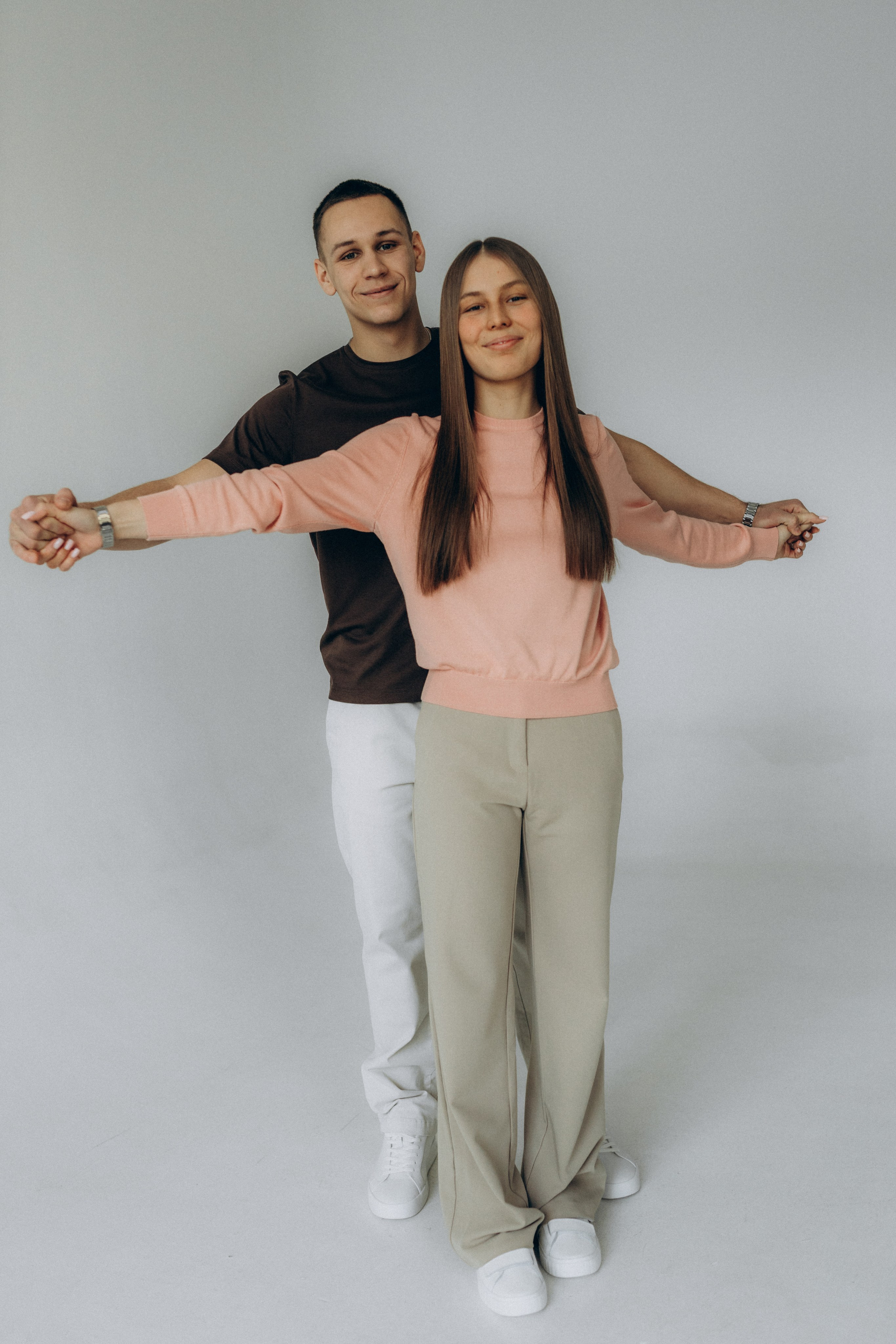 Семейная съёмка на циклораме. Фотограф НОГИНСК, Москва, Анастасия Белая