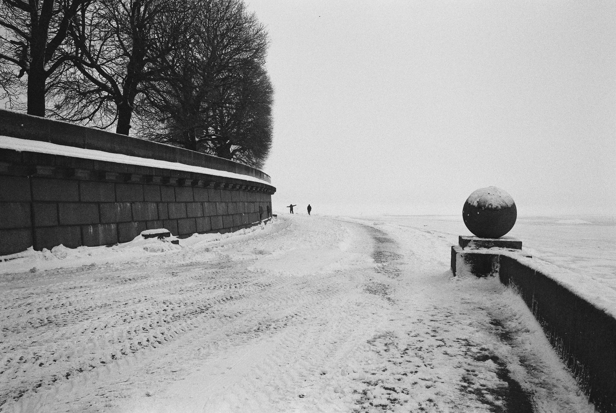 Фотографии черно-белые. Свадебный и семейный пленочный фотограф в Петербурге Истомина Ирина
