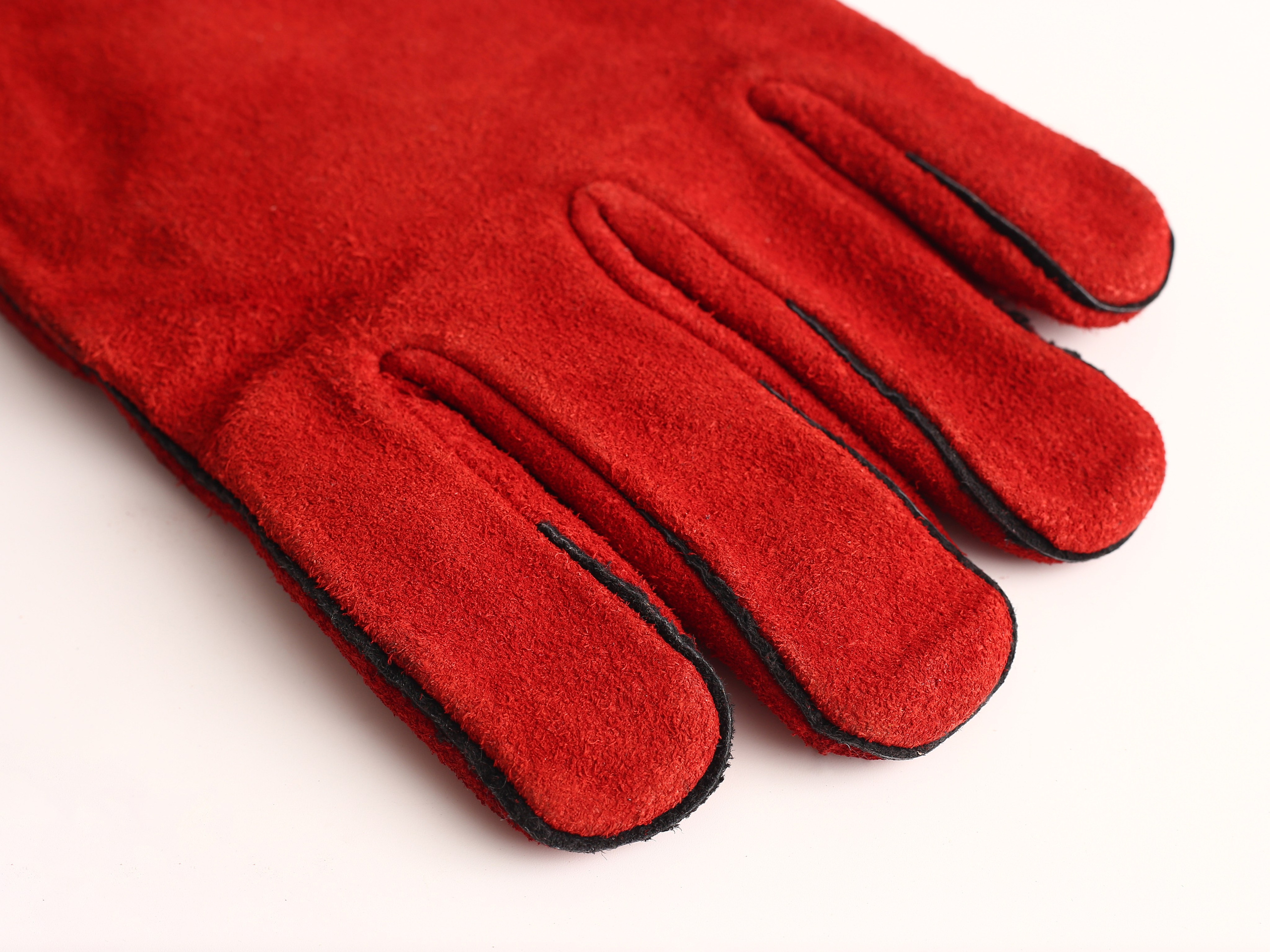 Рабочие перчатки. Фотограф для различных событий, проектов, маркетплейсов, сайтов и мероприятий в Екатеринбурге