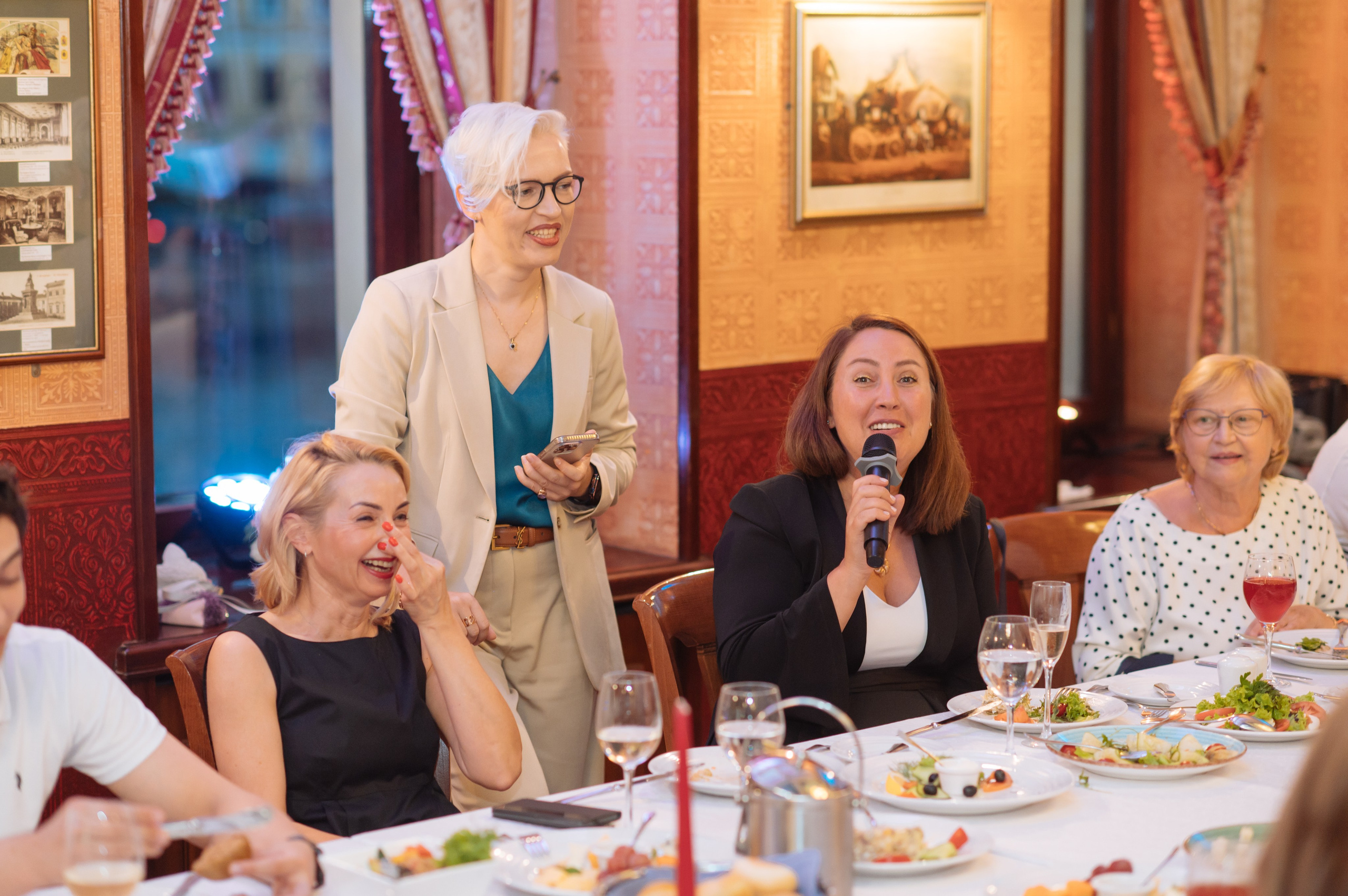 ведущий в СПб, ведущий свадьбы, ведущий на юбилей, ведущий корпоратив