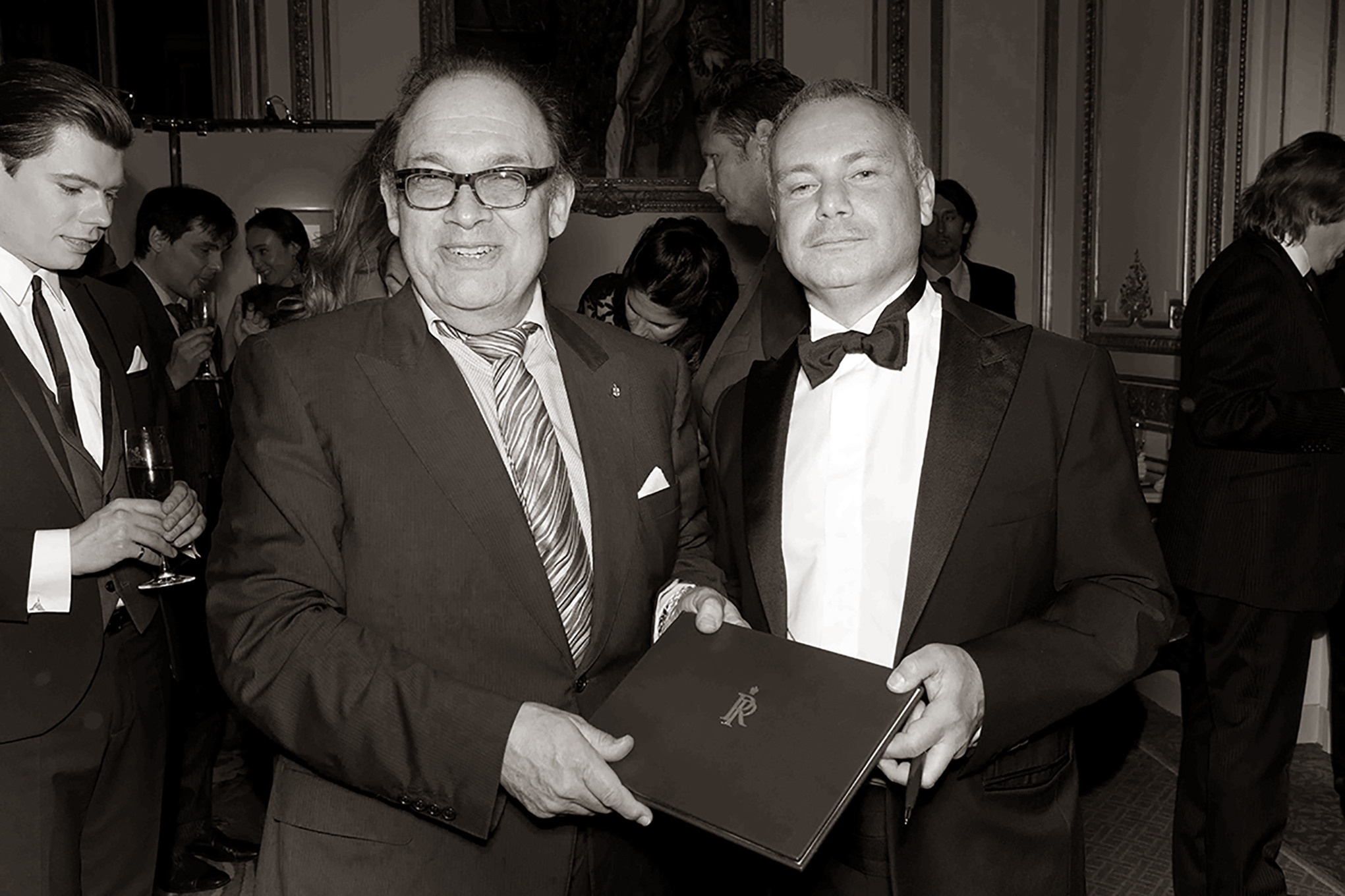 На открытии выставки "Королевские портреты", Оливер Ротшильд и Вадим Забелин,       William Kent House, London, 2012