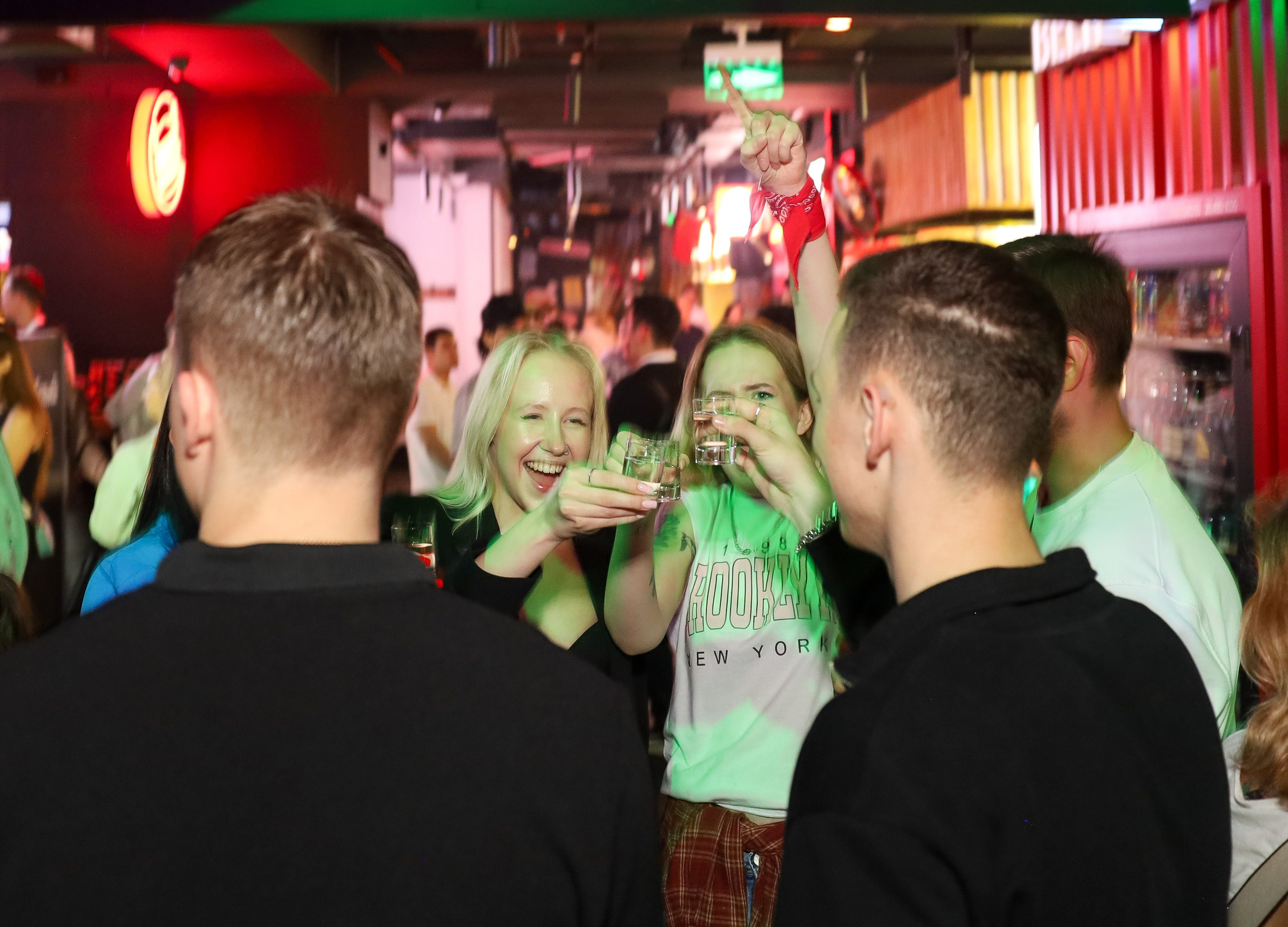 Вечеринки ALOHA BAR. Фотограф мероприятий Ирина Каширина