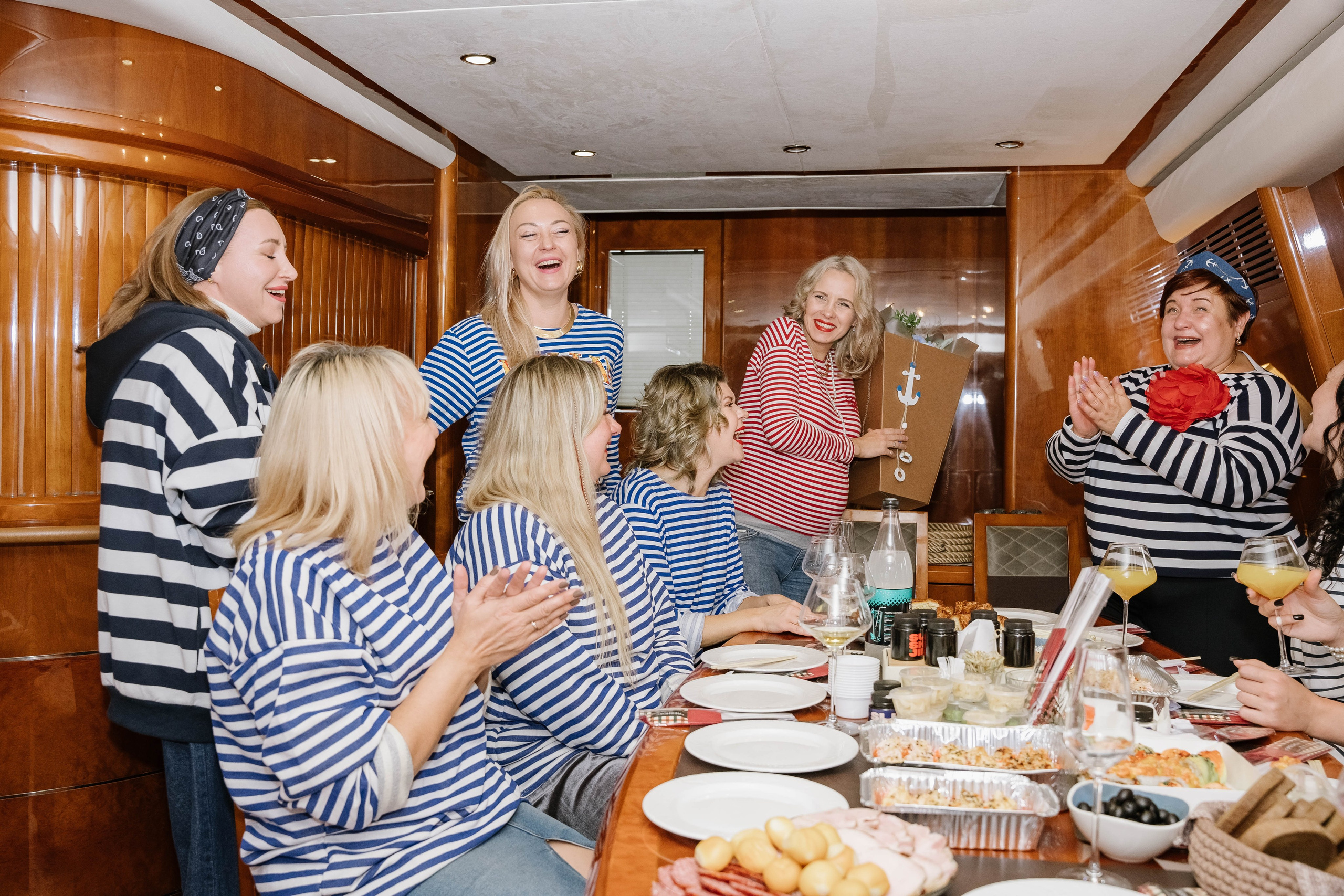 Прогулка по Неве