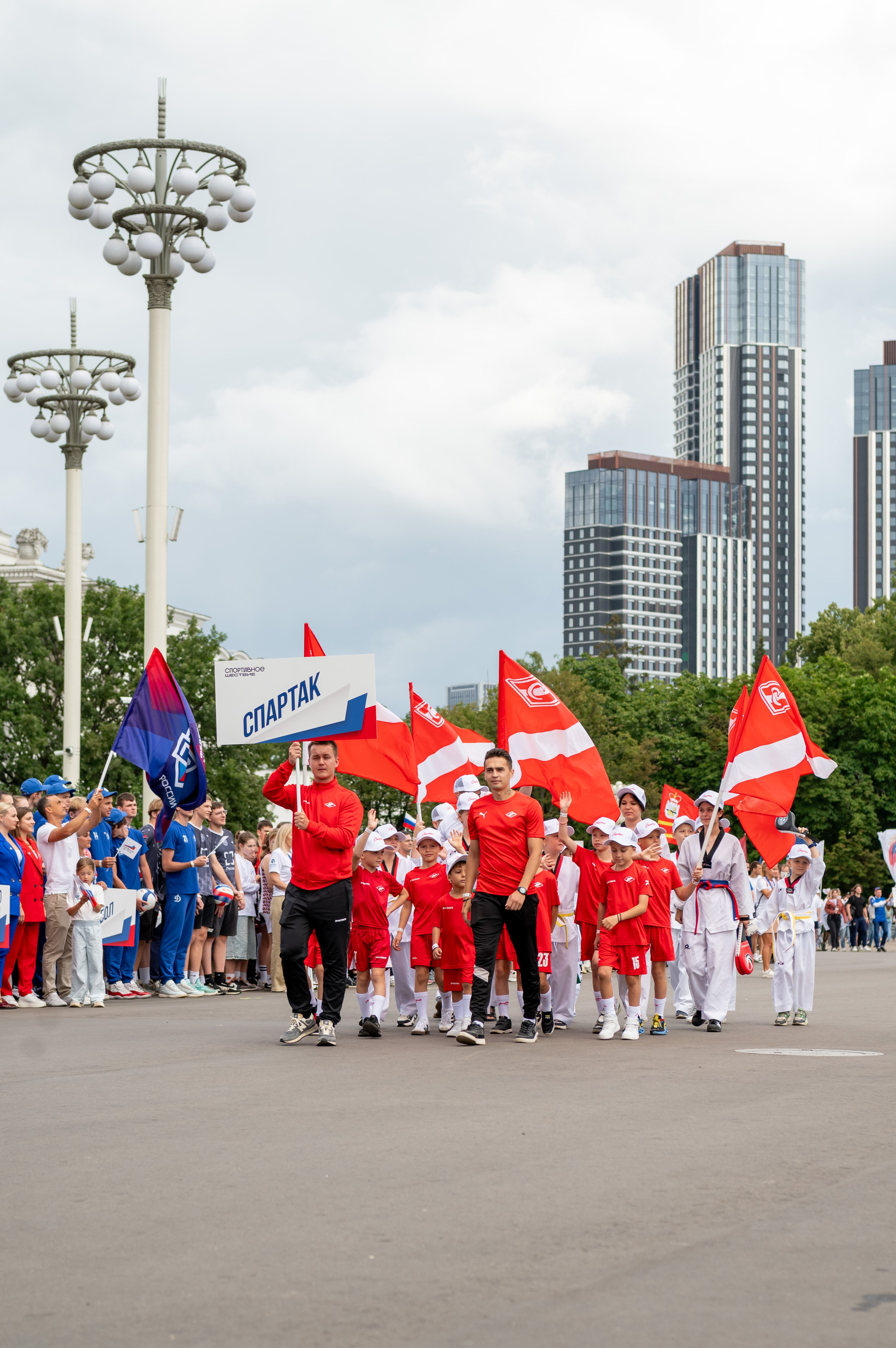 Спортивное шествие посвященное Дню физкультурника!. Детский и семейный фотограф г. Москва Оксана Катаджи