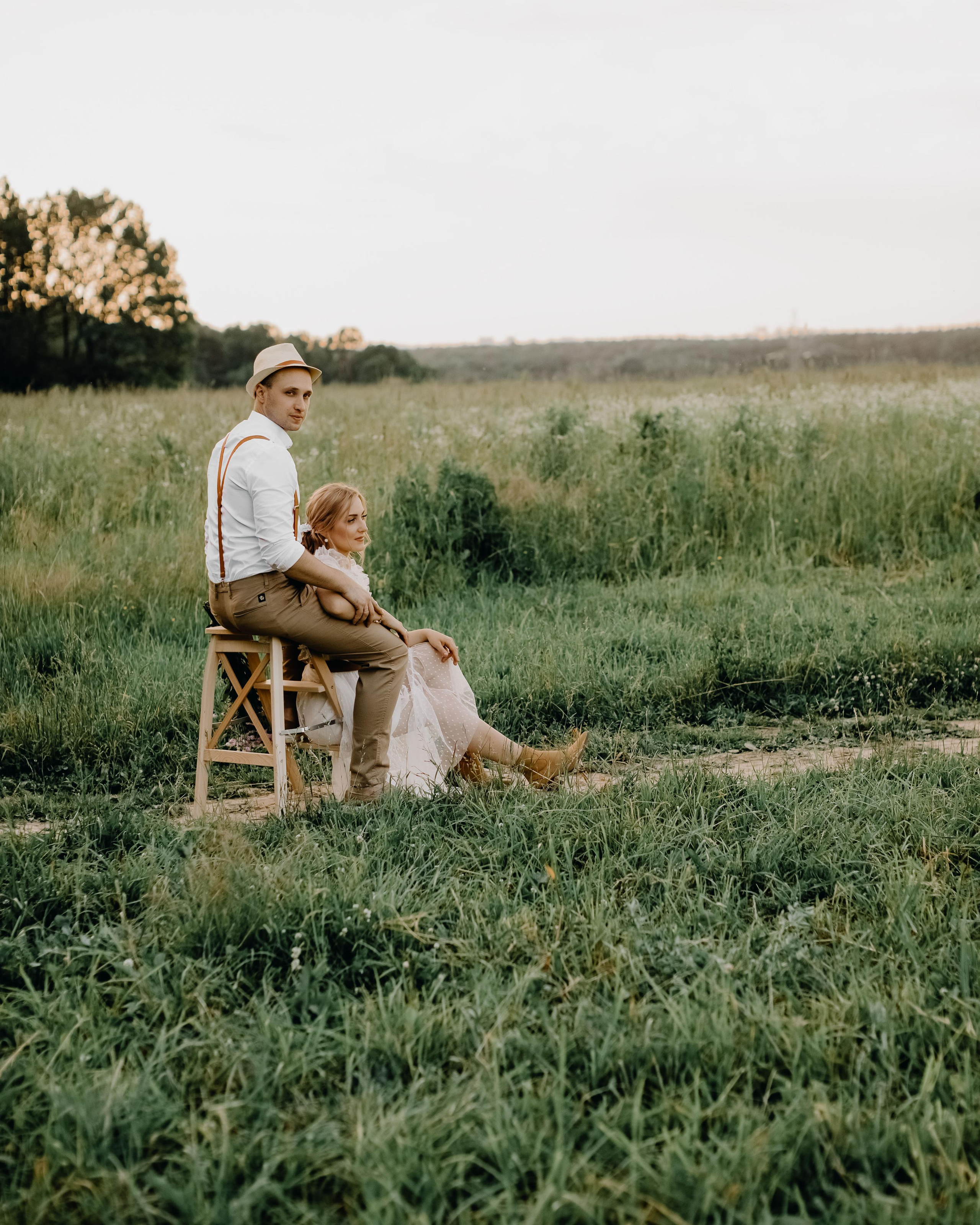 Лавстори в поле. Фотограф в Москве Ольга Сатони