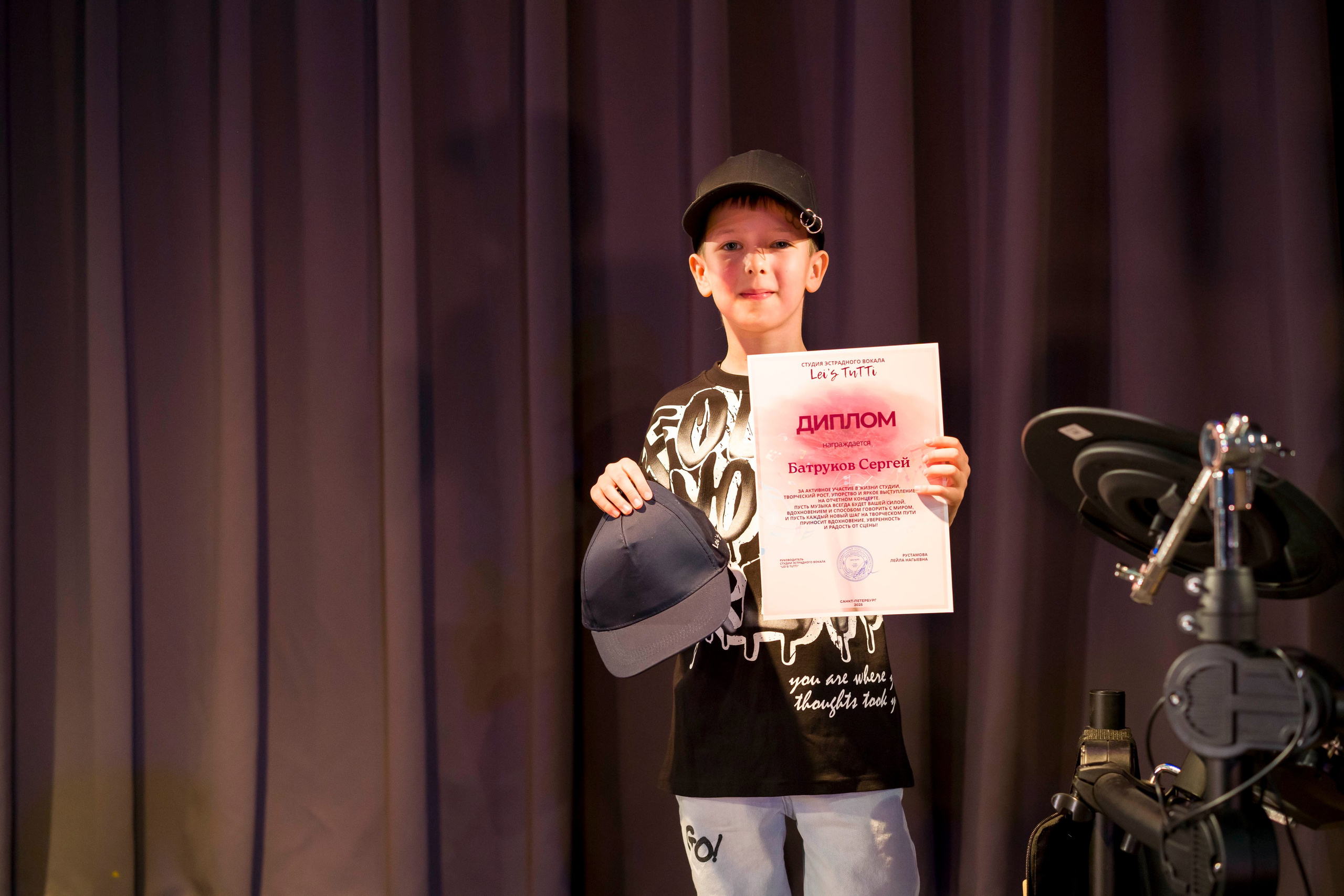 Концерт вокальной студии. Фотограф в Санкт-Петербурге. Репортажная и все съёмки для бизнеса