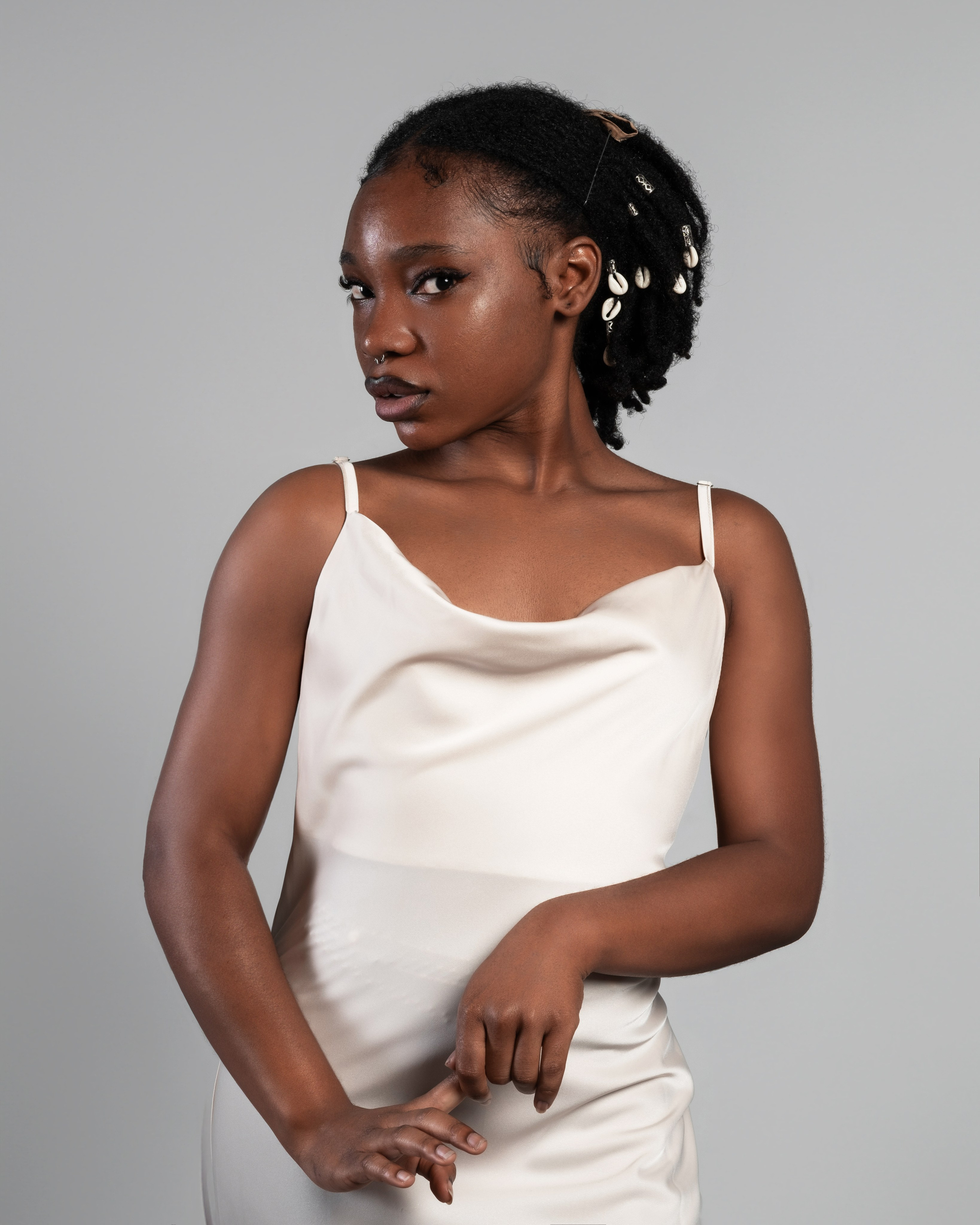 Фотографии Лизы Шайхатаровой для бьюти-студии. Фотограф Кристина Берг