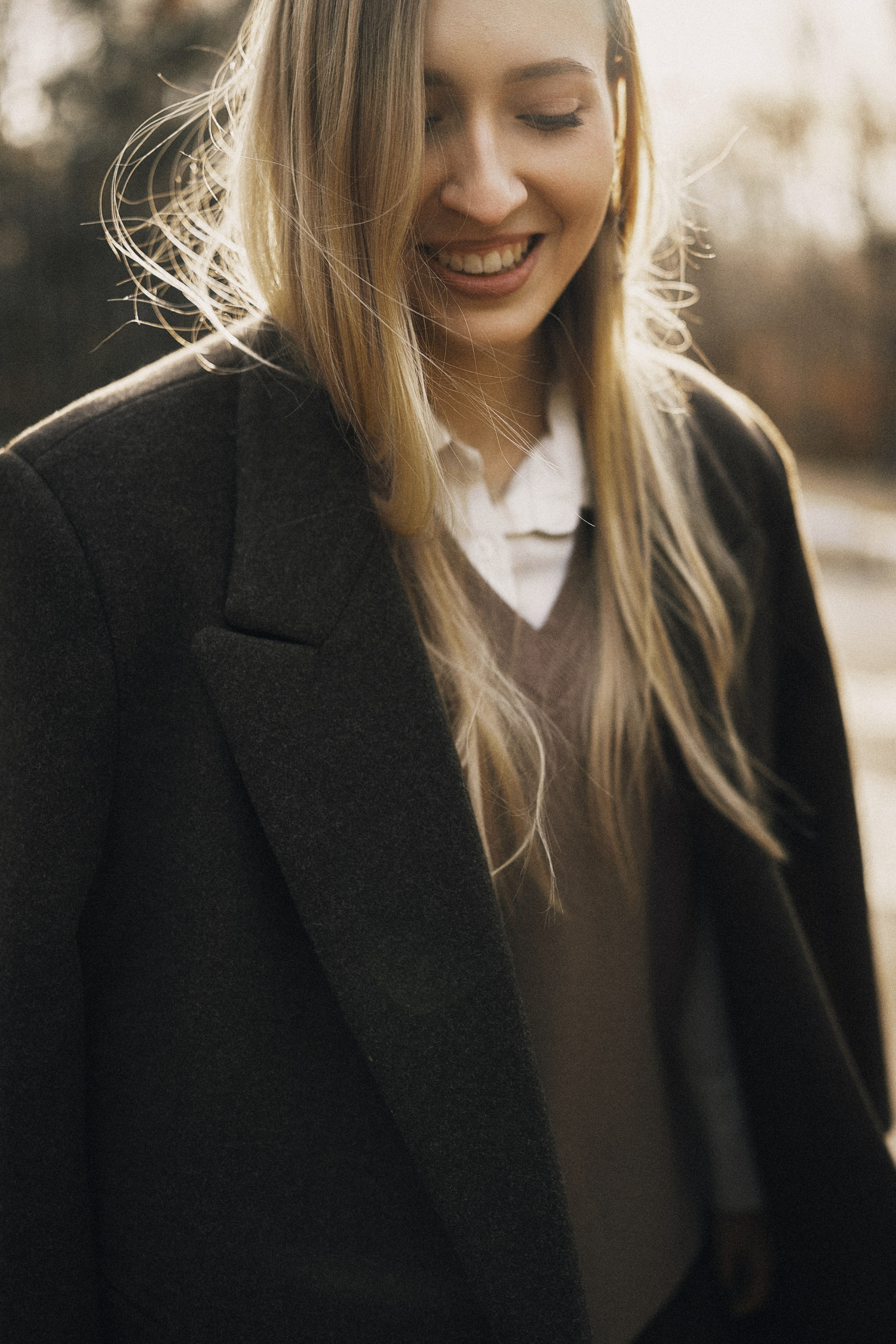 Женский портрет в городе — стиль и динамика уличной съёмки. Фотограф в Хабаровске Дмитрий Лемешков