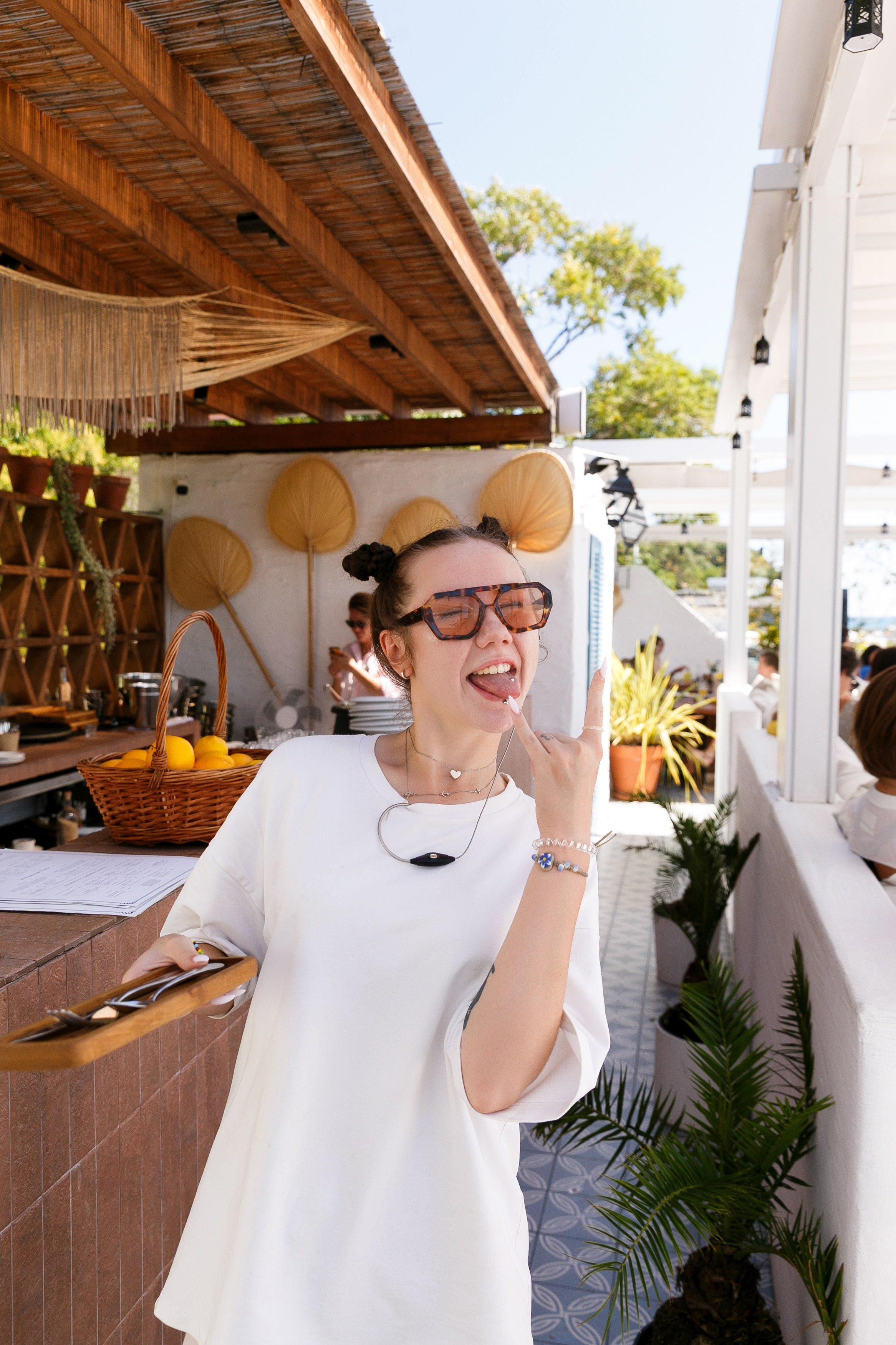 «Похмельный рейв» в ресторане DELMAR. Репортажный фотограф в Ялте Алексей Семёнов