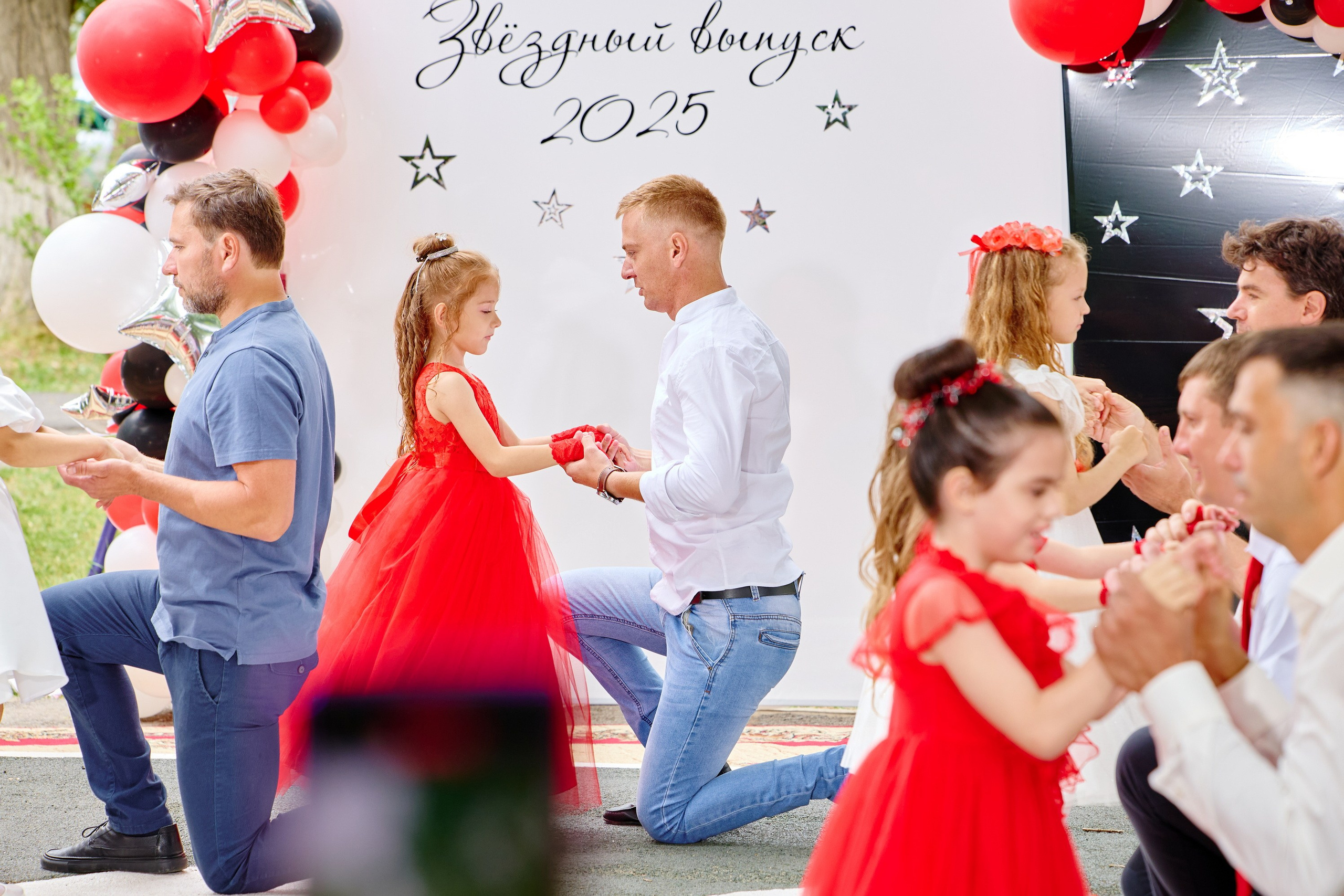 Выпускной 45 сад. Фотограф Выпускные альбомы Таганрог Сергей Коробченко