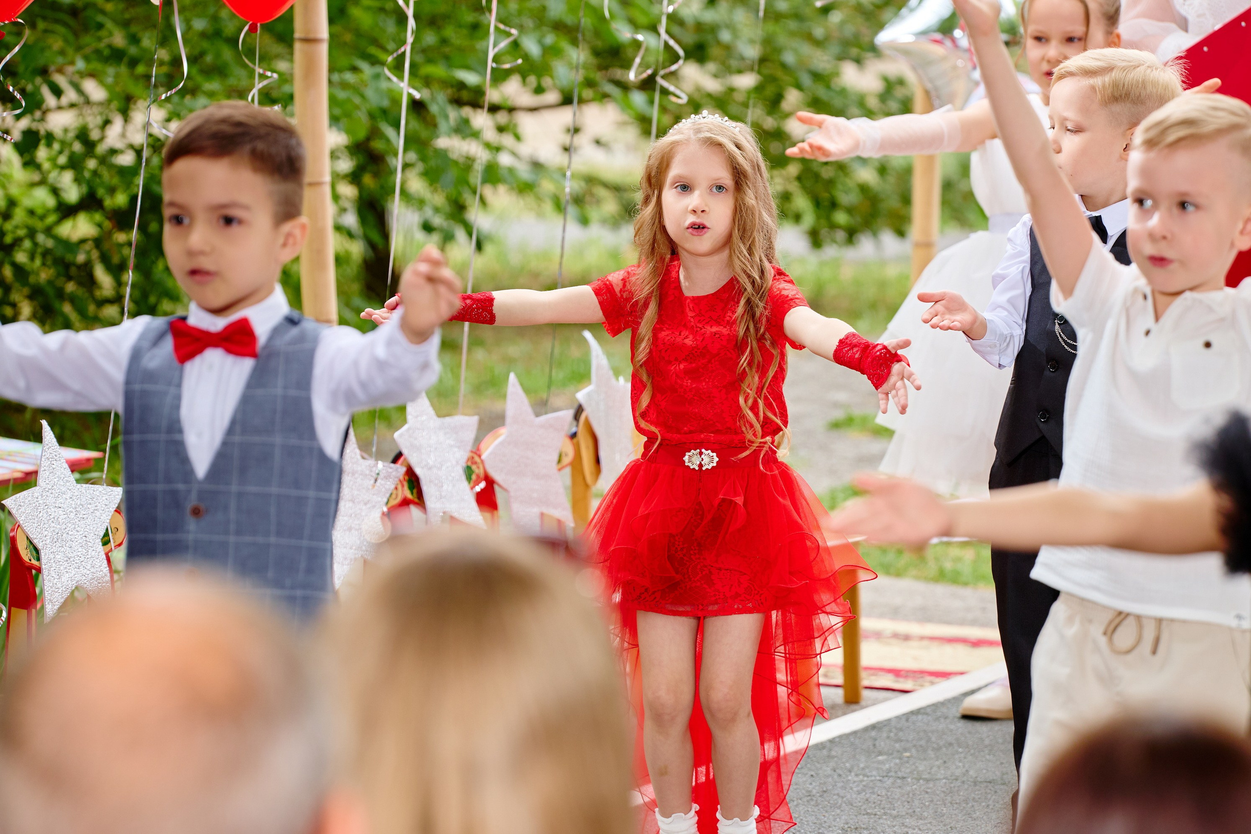 Выпускной 45 сад. Фотограф Выпускные альбомы Таганрог Сергей Коробченко