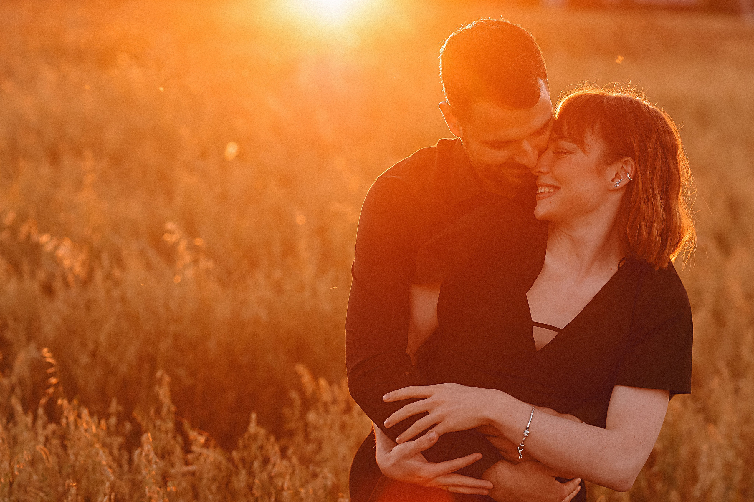 Поле. Семейный фотограф Тюмень, фотограф на роды Салмина Мария