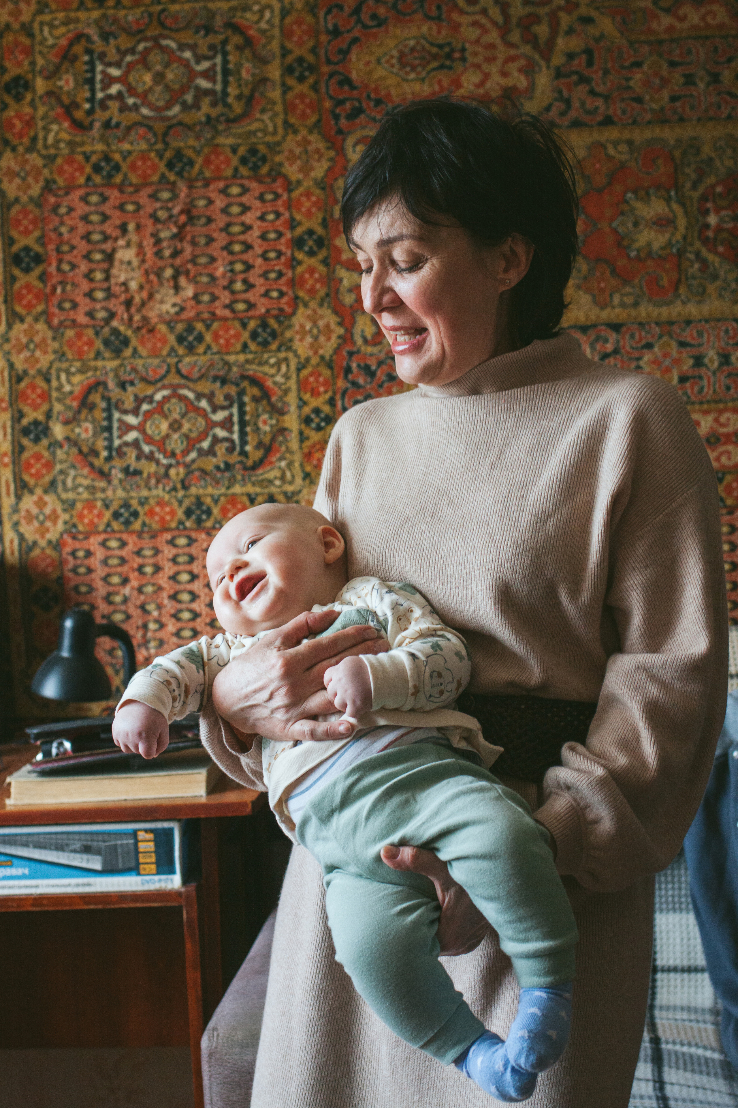 Семейная фотосессия с прадедушкой, бабушкой и родителями. Психолог Онлайн и в Симферополе Елена Федорина