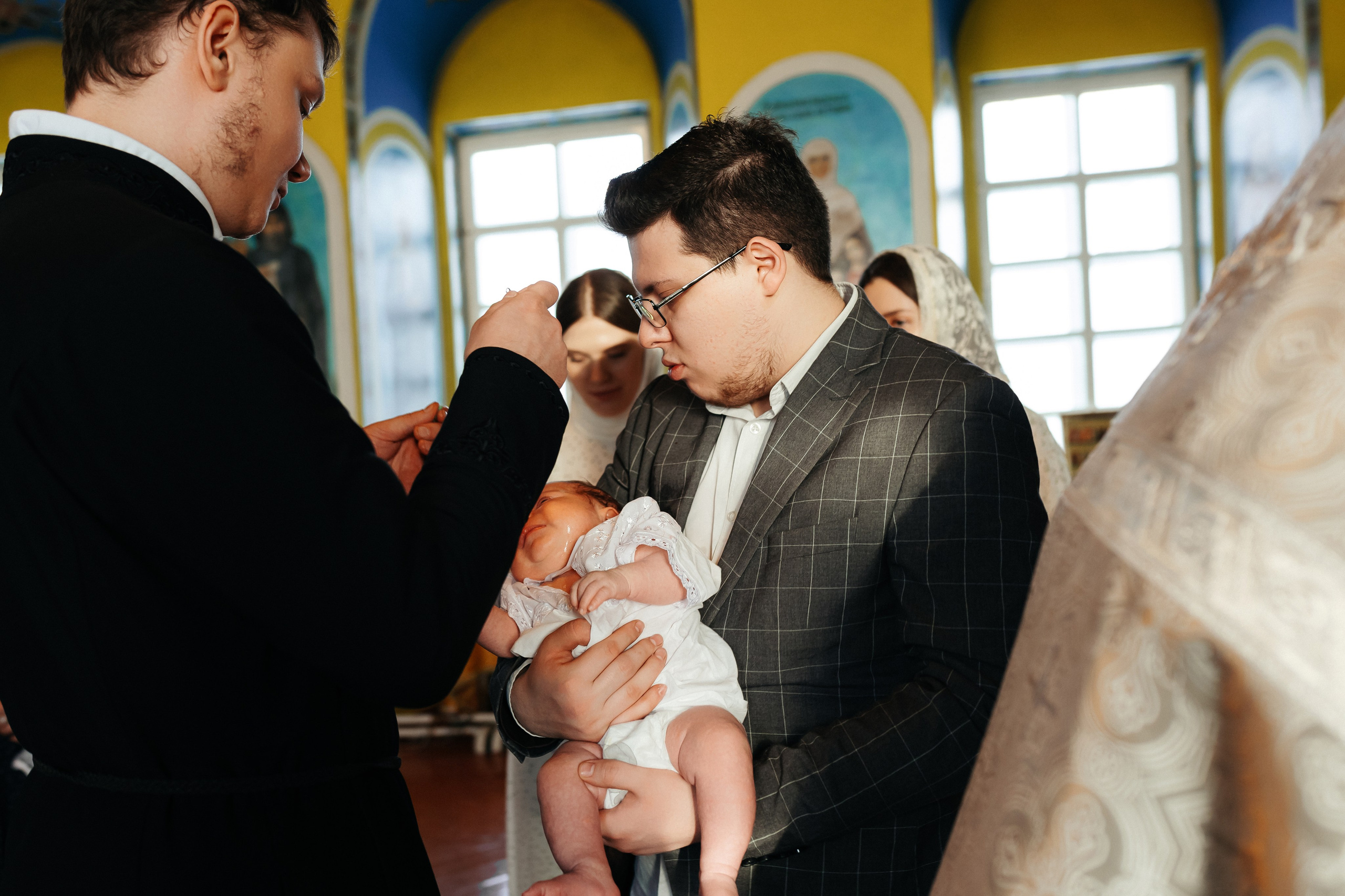 Фотосъемка крещения. Фотограф Ким Наталья в Красноярске