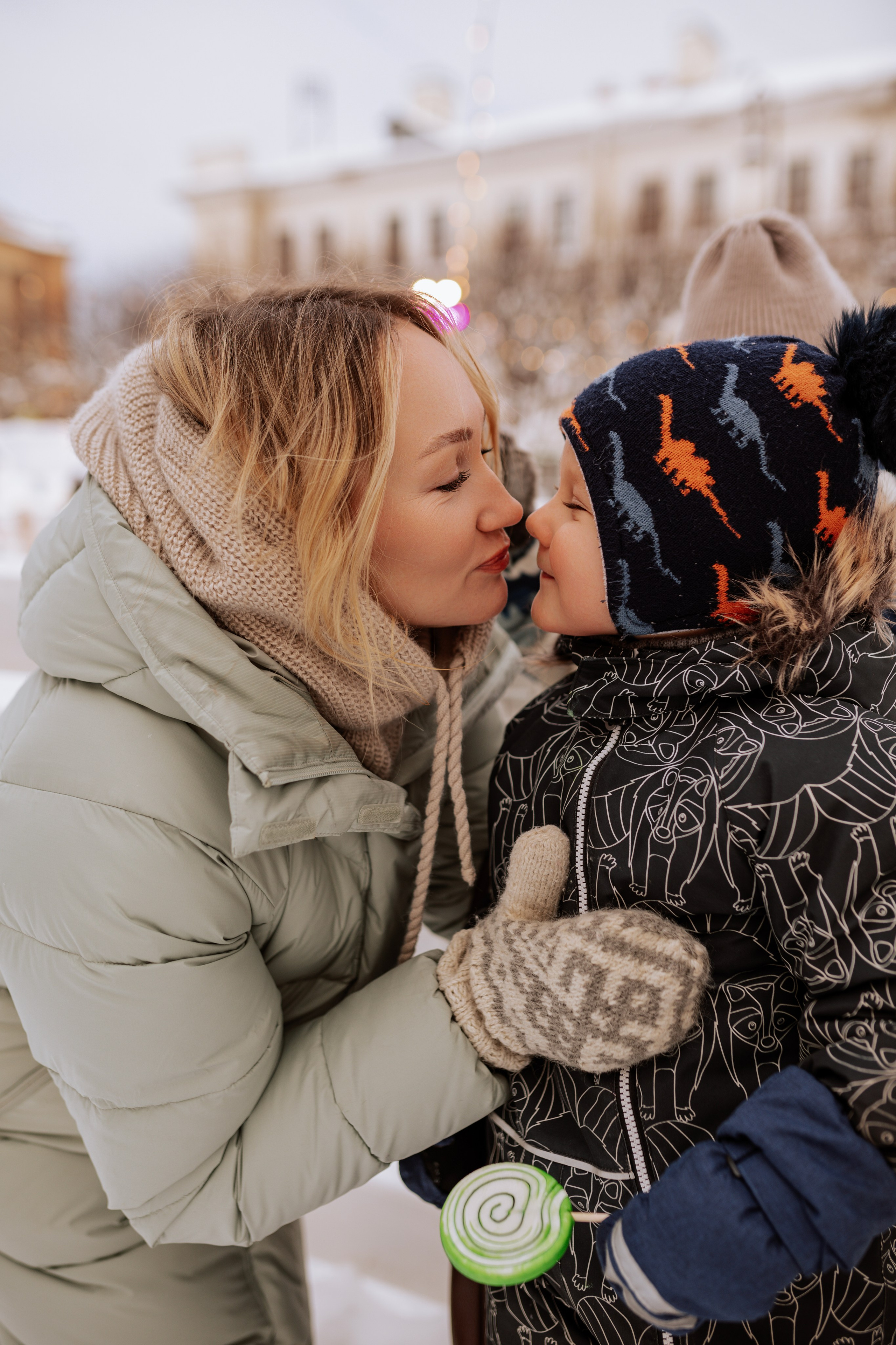 Семейная, Манежная площадь