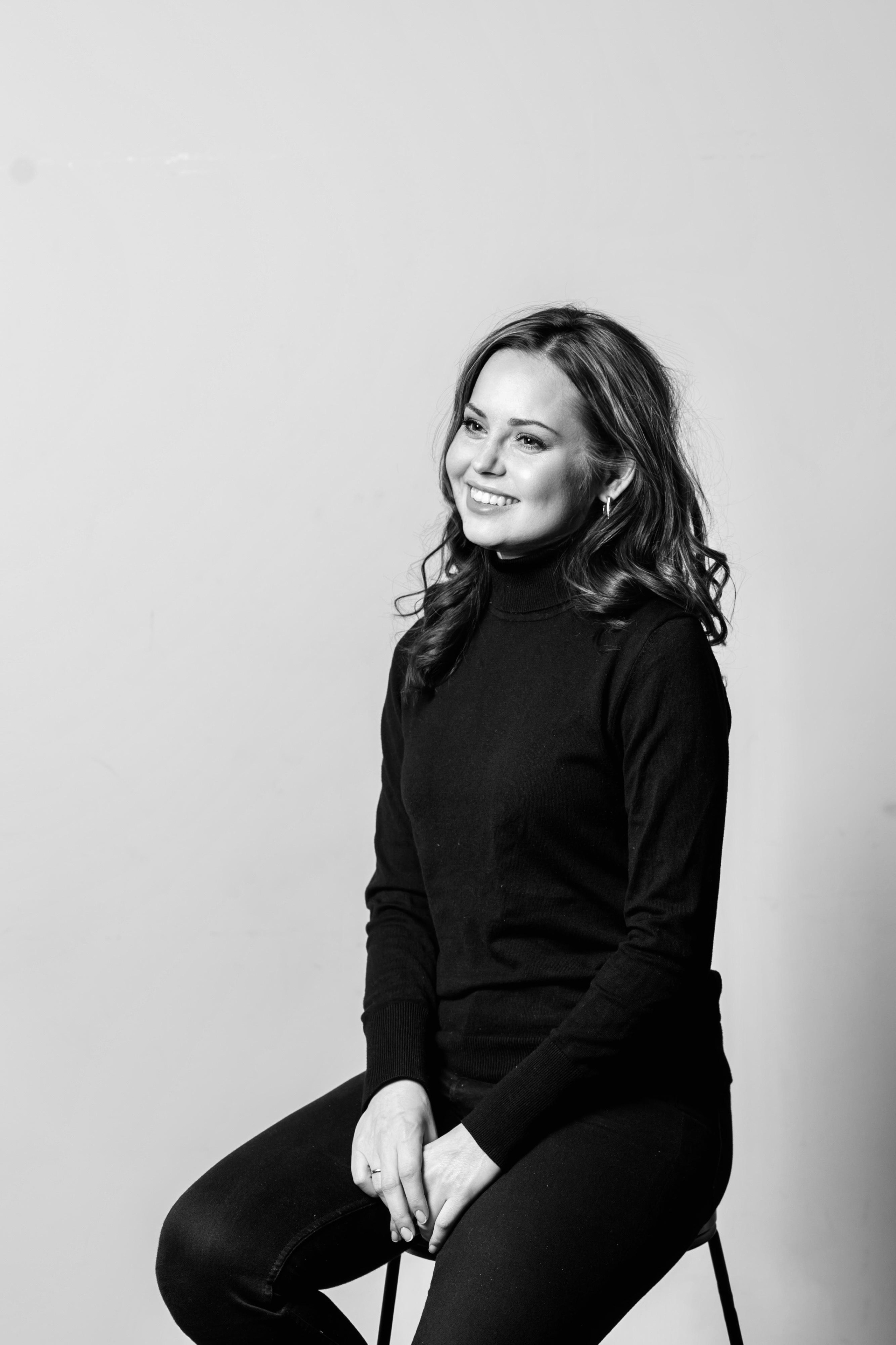 Оля, чб. Фотограф в Москве Ксения Мокрушина | Brand & Women photographer