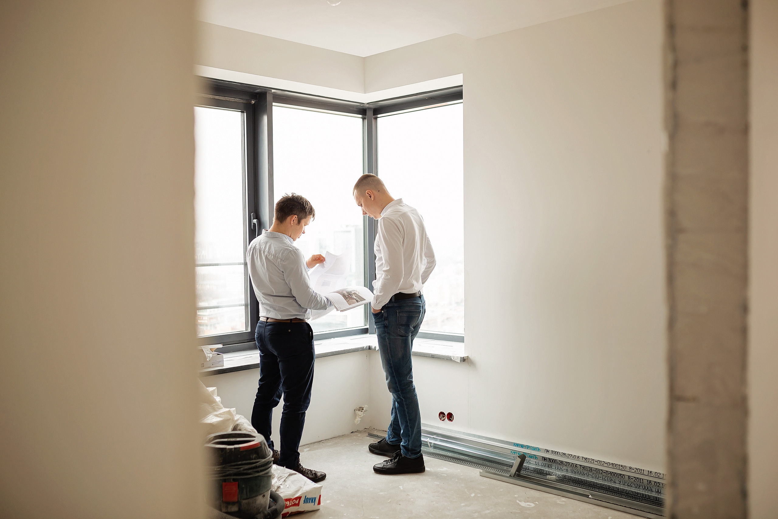 Андрей и Михаил, ремонты и строительство. Фотограф в Москве Ксения Мокрушина | Brand & Women photographer
