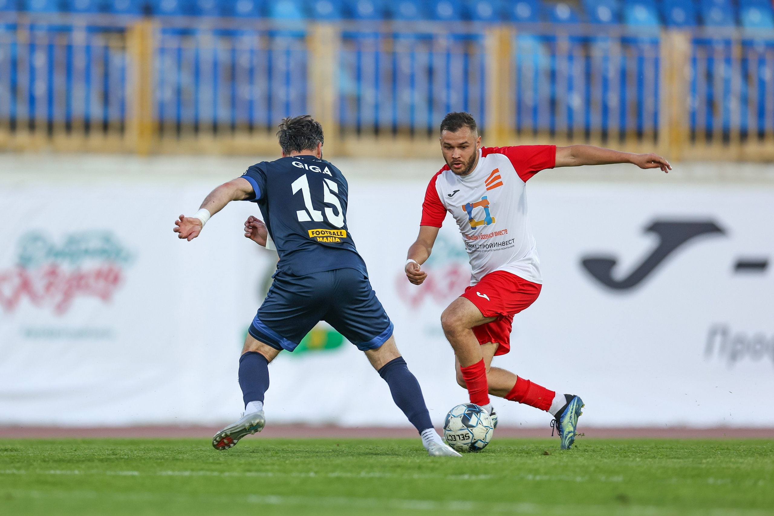 Благотворительный футбольный матч Друзья Бурмистрова vs ФК Fight Nights. Спортивный репортажный фотограф Казань Нафис Сиразетдинов