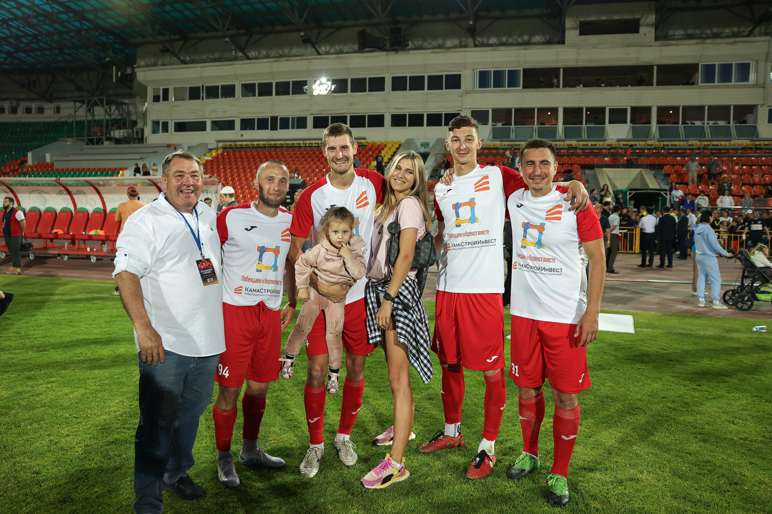 Благотворительный футбольный матч Друзья Бурмистрова vs ФК Fight Nights. Спортивный репортажный фотограф Казань Нафис Сиразетдинов