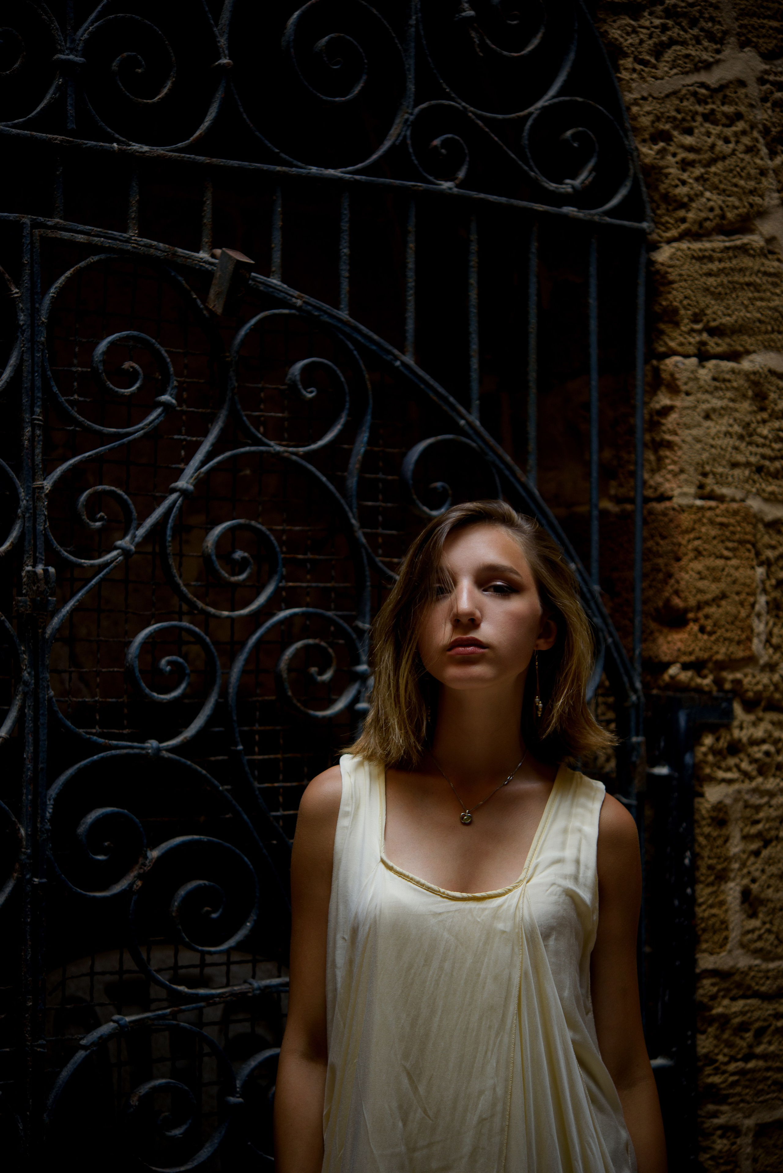 Фотосессия девочки-подростка в Яффе. Главная