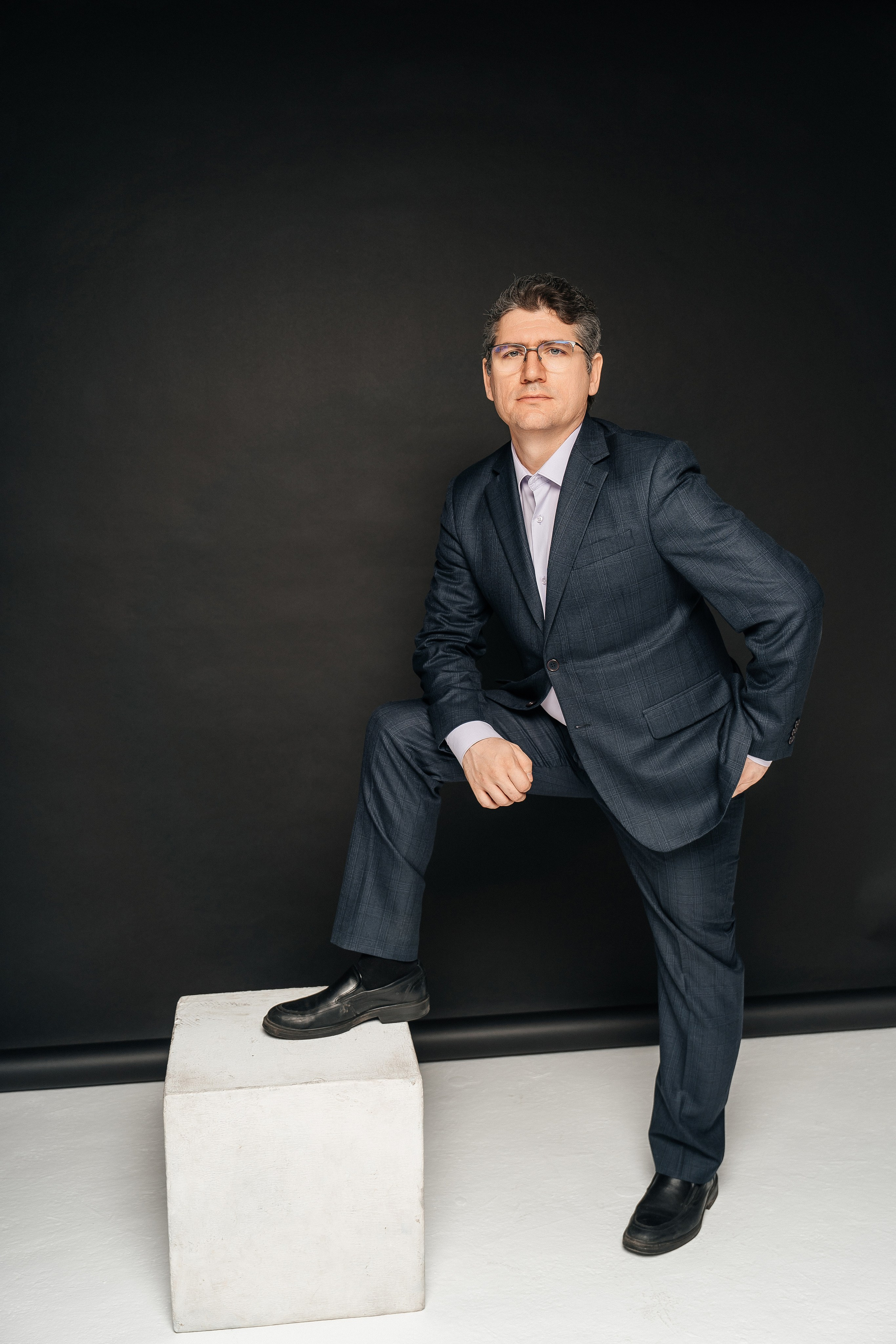 Юридическая компания Контент. Lokos.pro Ник Соколов Фото и Видео Москва/Ростов-на-Дону