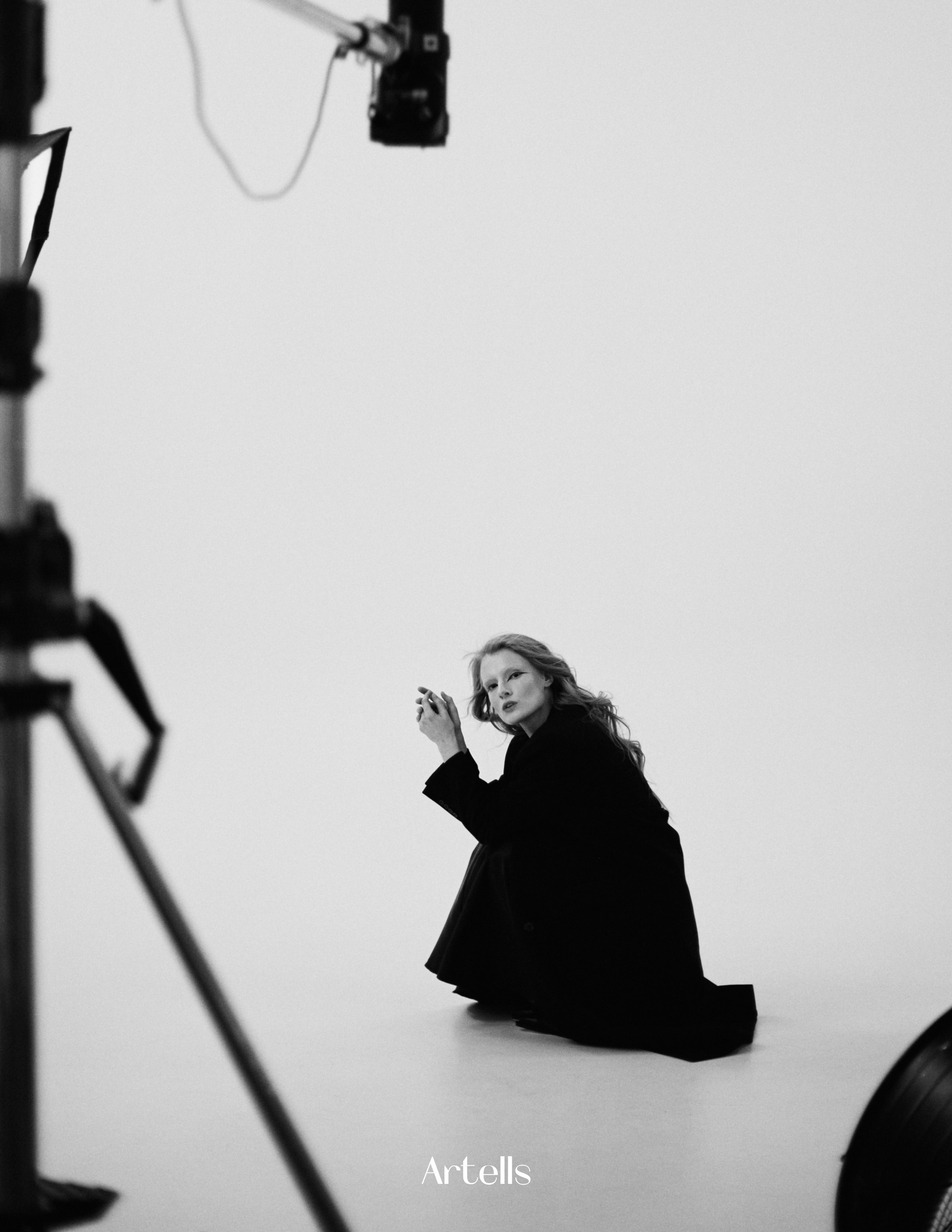 Victoria | Artells Magazine. Photographer