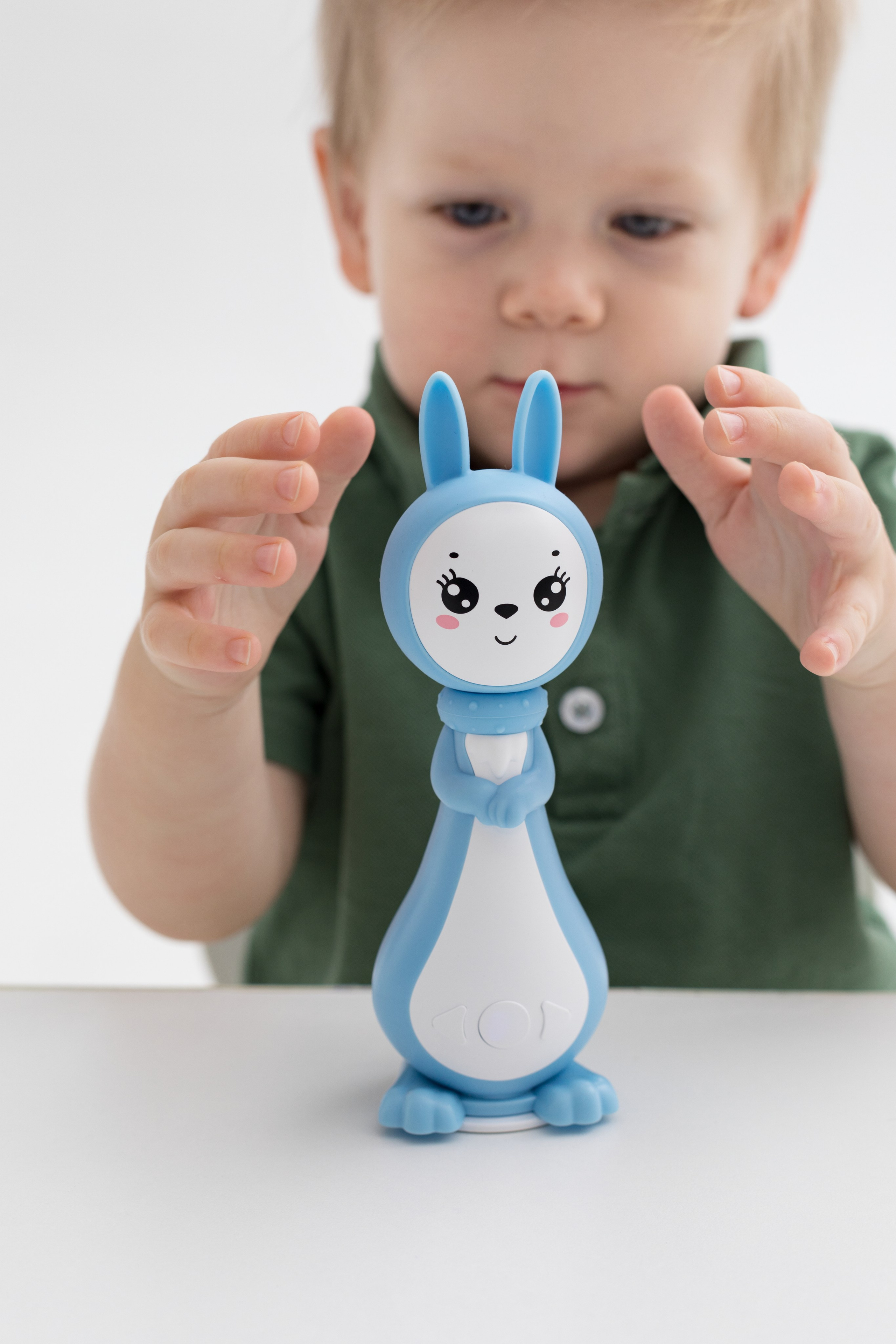 Съемка для детского бренда berttoys. Детский и контент фотограф Надя Волкова Санкт-Петербург