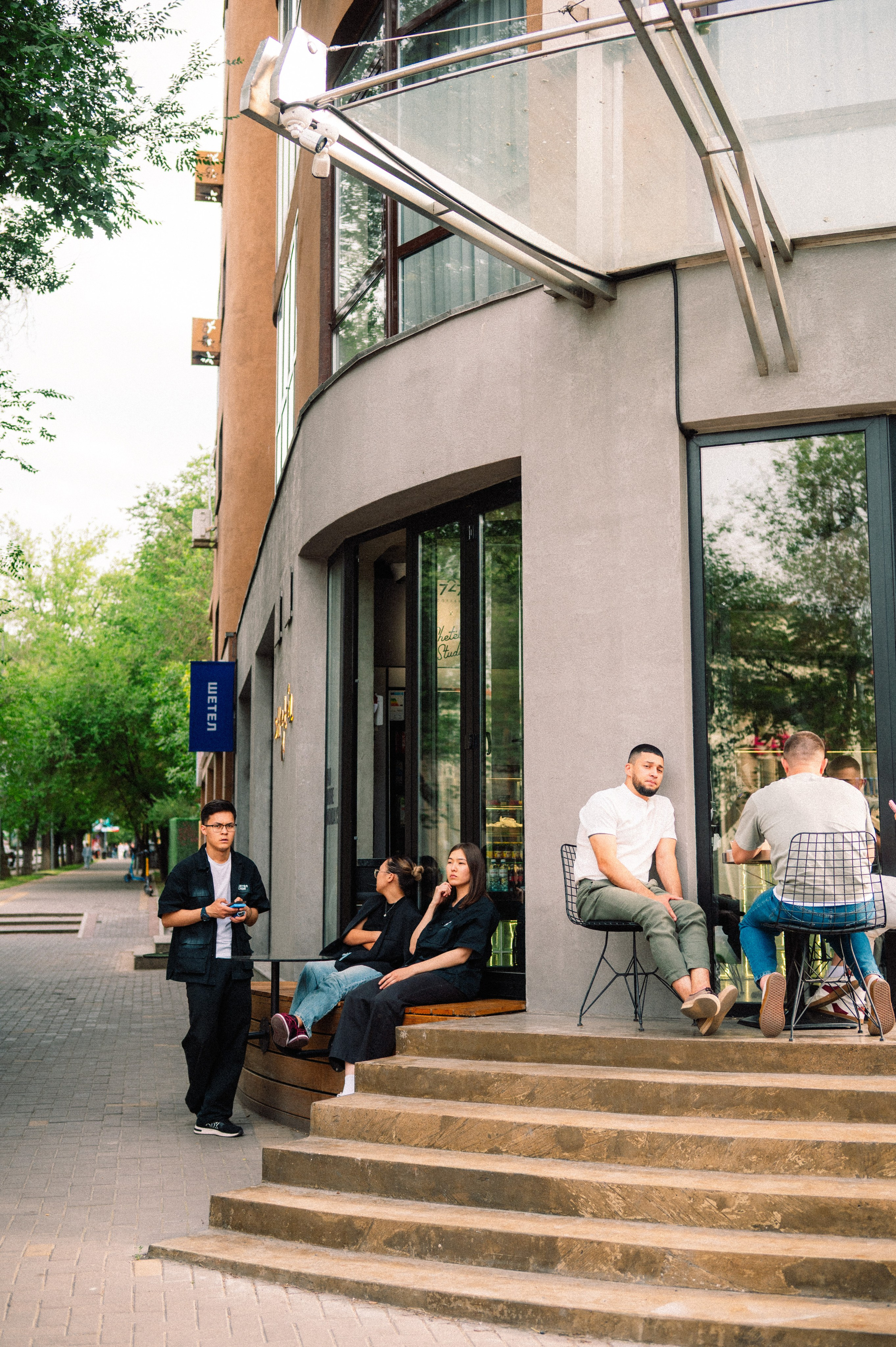 Стрит: Алматы, лето 2025. Фотограф в Алматы — Дарья Фёдорова