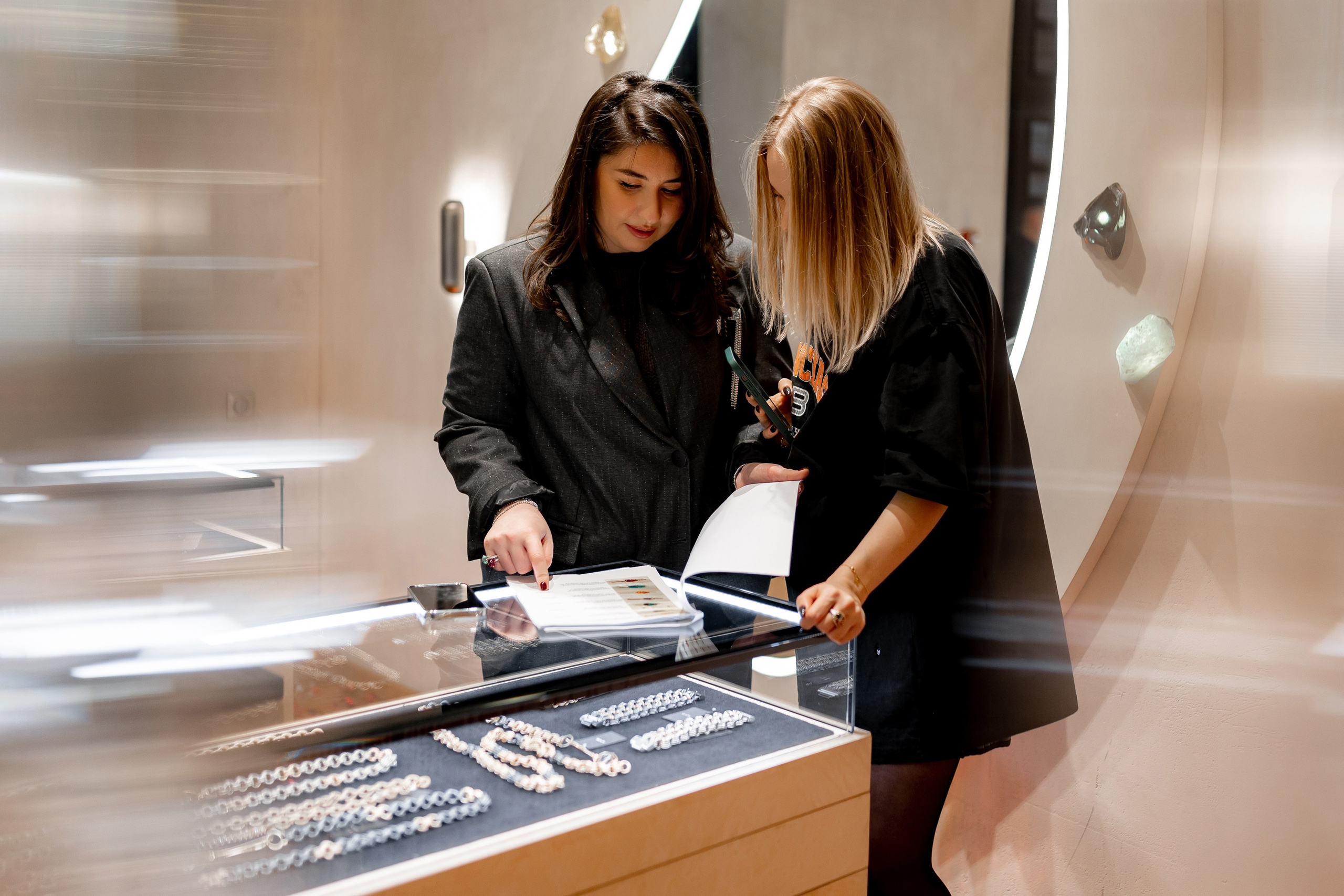 Le Noir. Главная