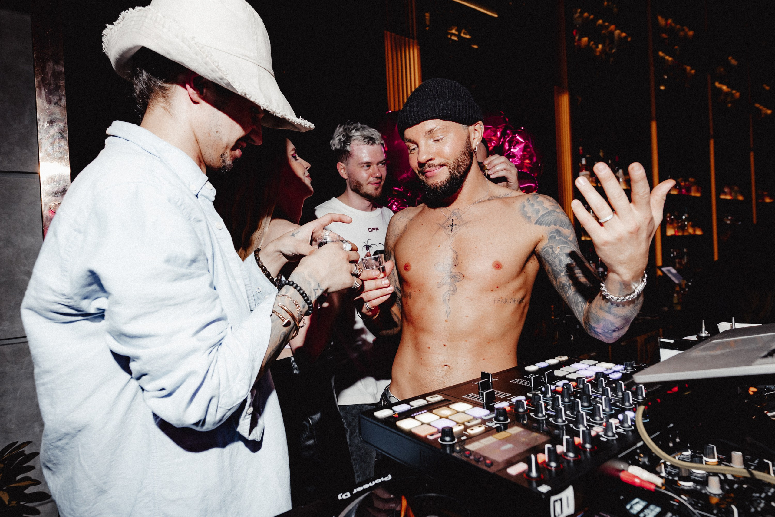 Vklybe x Ambre | Dj Cherocky. Главная