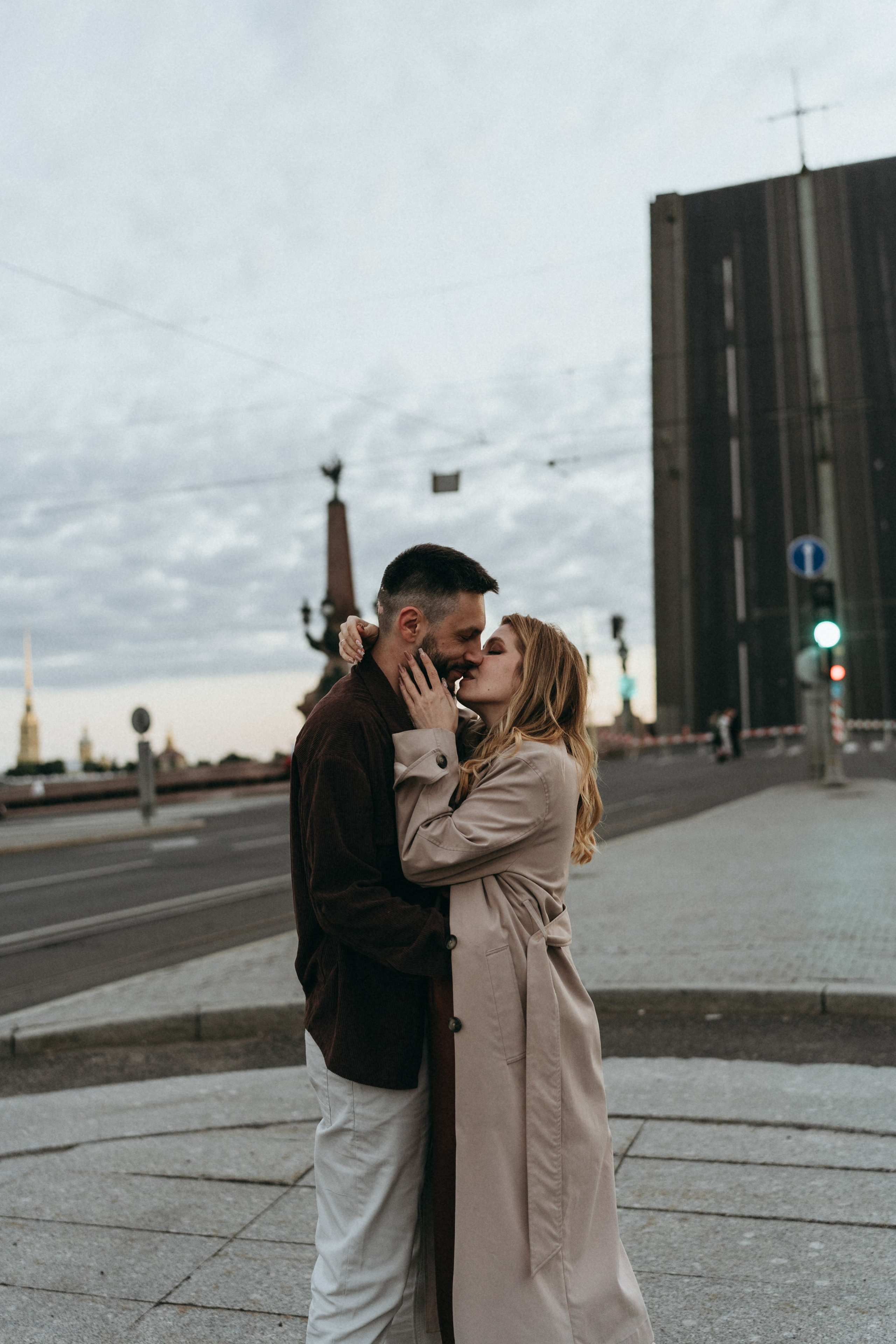 Максим и Настя / Разводные мосты. Фотограф в Санкт-Петербурге — Лучина Екатерина