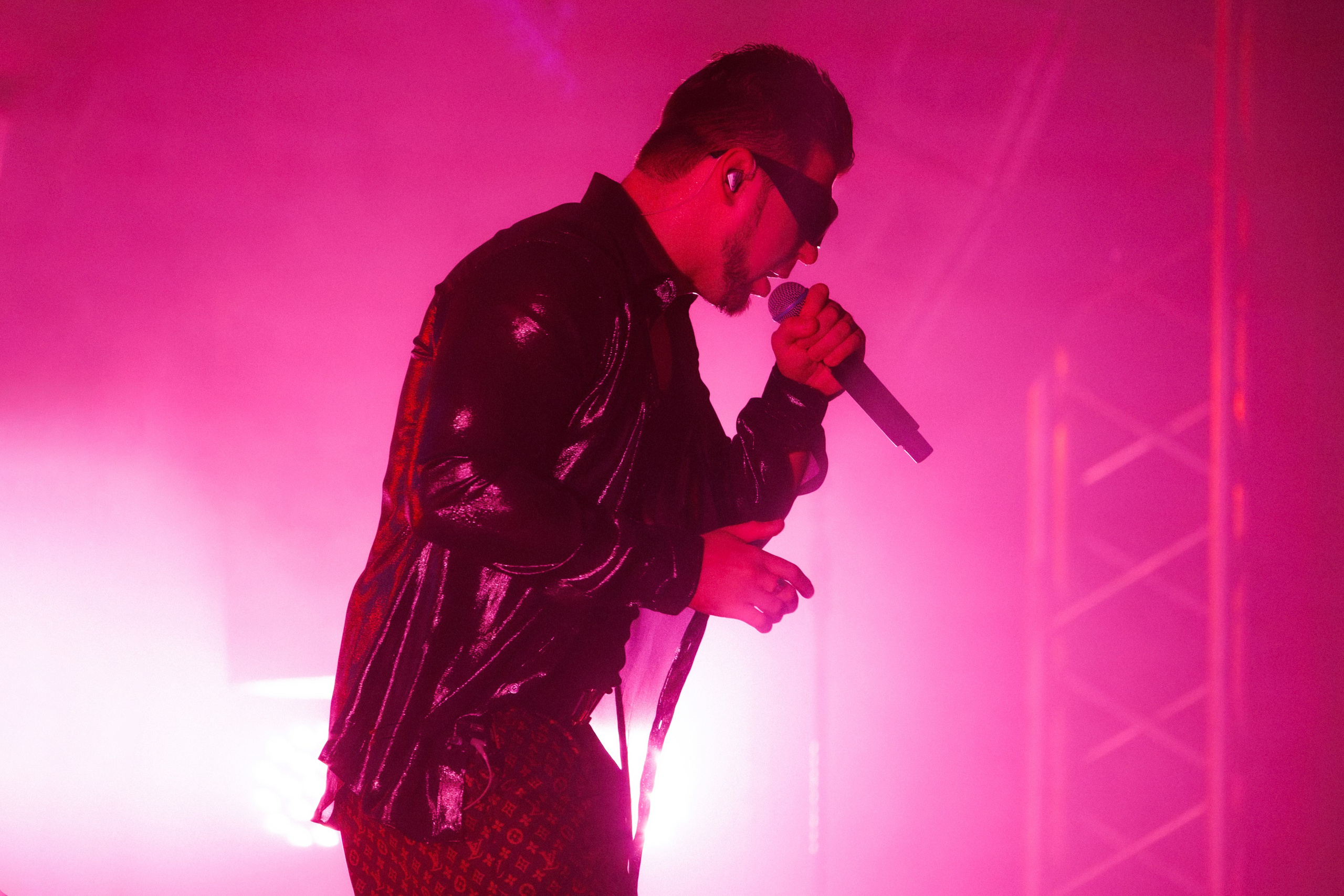 Фотоотчёт и репортаж с концерта группы GAYAZOV$ BROTHER$. Красильников Евгений — профессиональный фотограф в Ростове-на-Дону