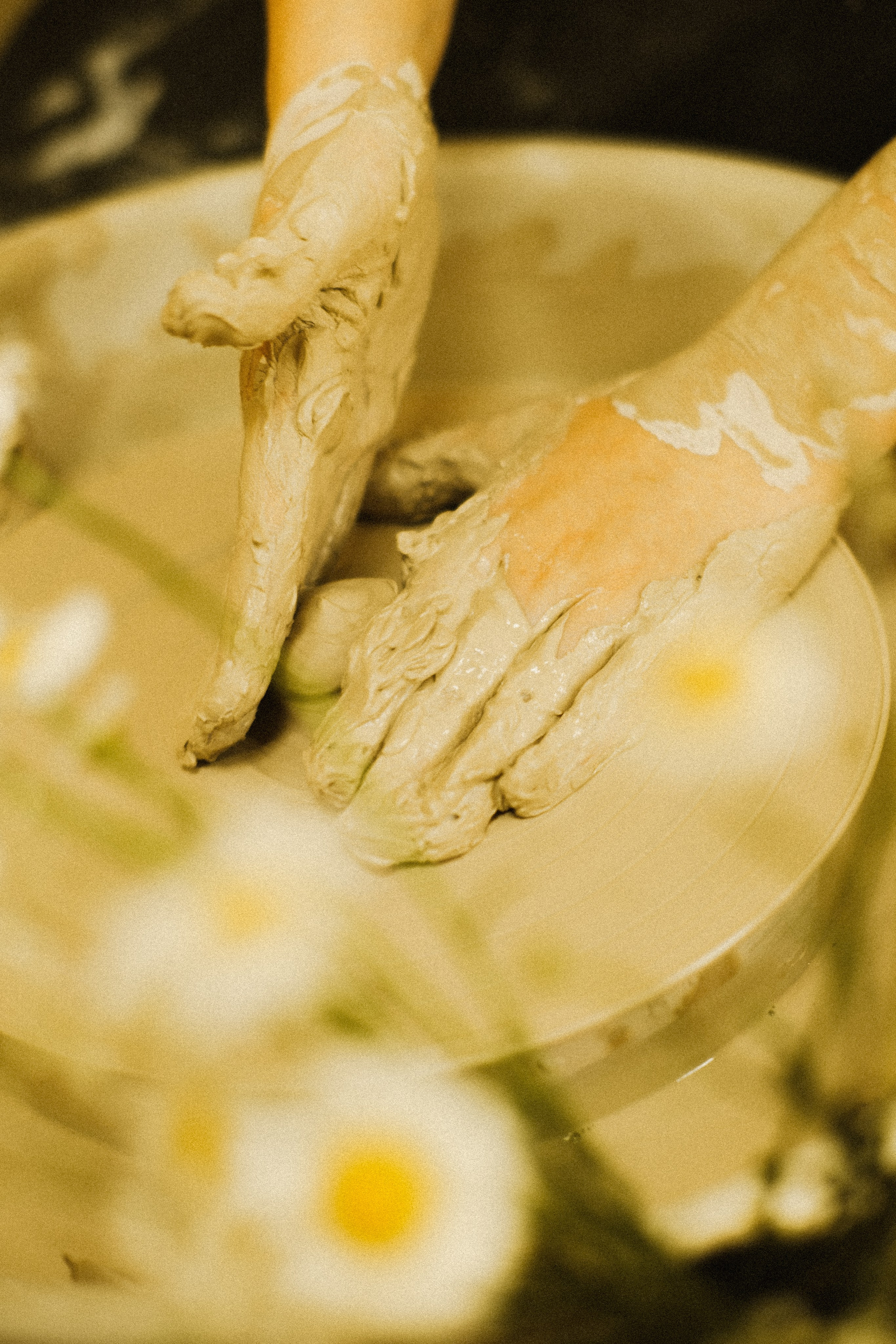 Контент для студии керамики «Flowers & Chill». Коммерческий и Портретный Фотограф Симферополь Крым Максим Махо