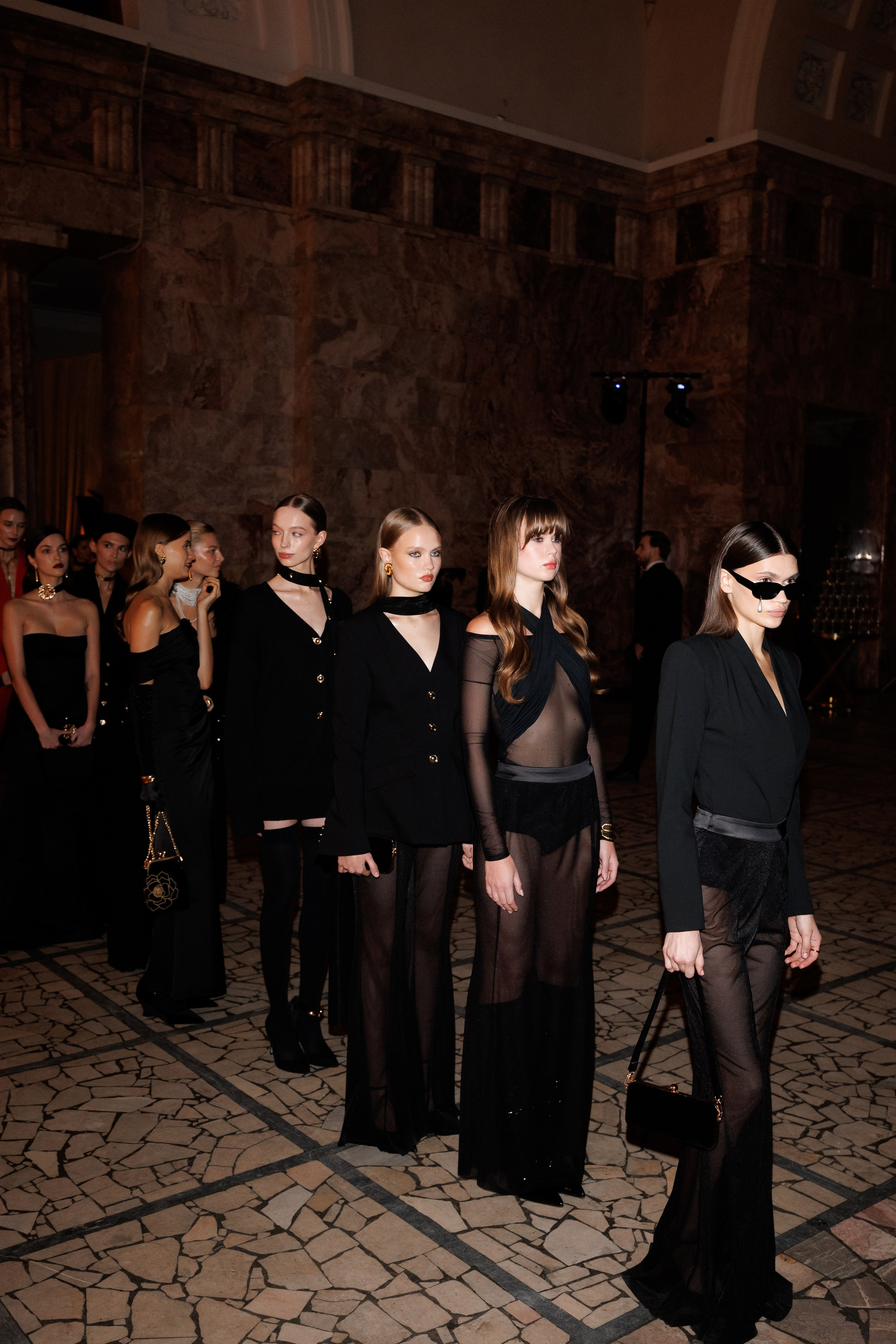 PARISIENNE. Lichi Fashion show. Aleksandr Tsukanov