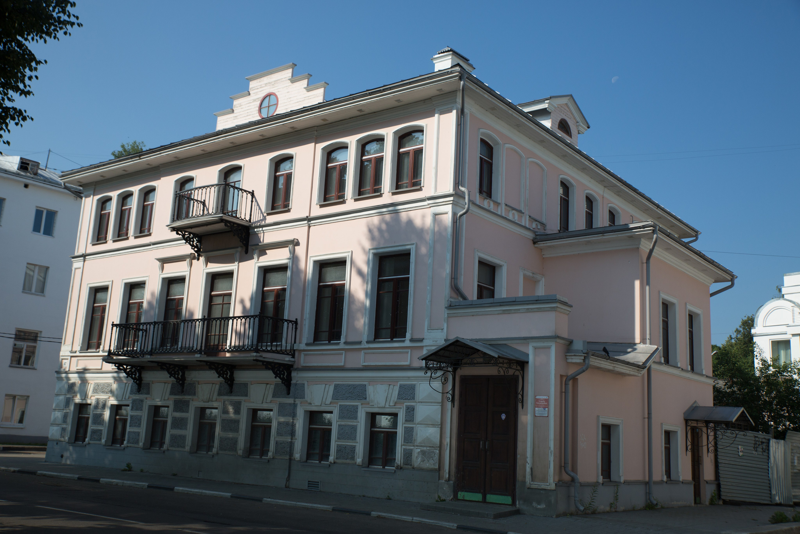 Г. Ярославль. Студия Максима Белослюдцева