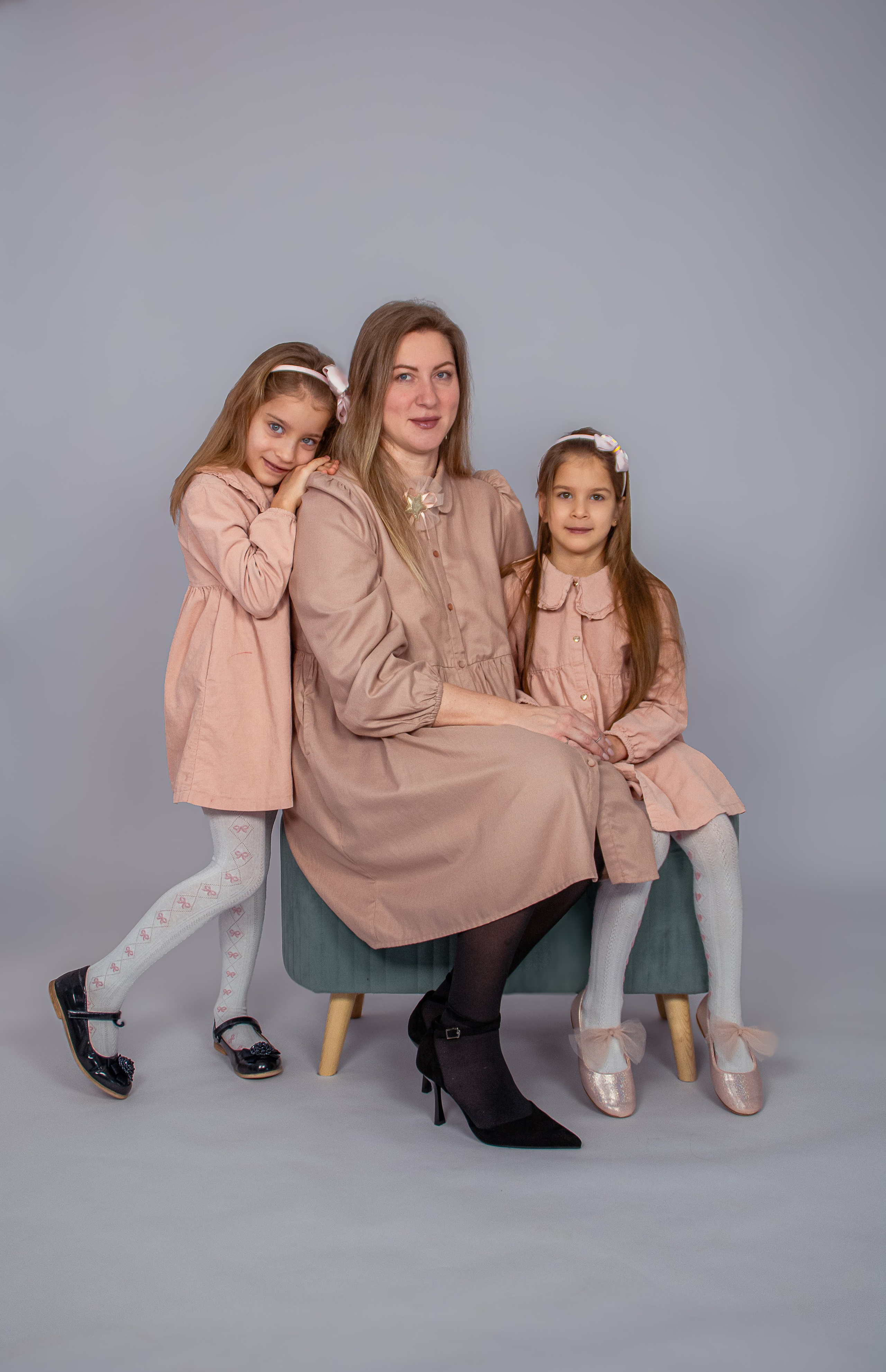 Студийная фотосессия. Елена Волкова семейный фотограф в станице Гостагаевской города-курорта Анапа