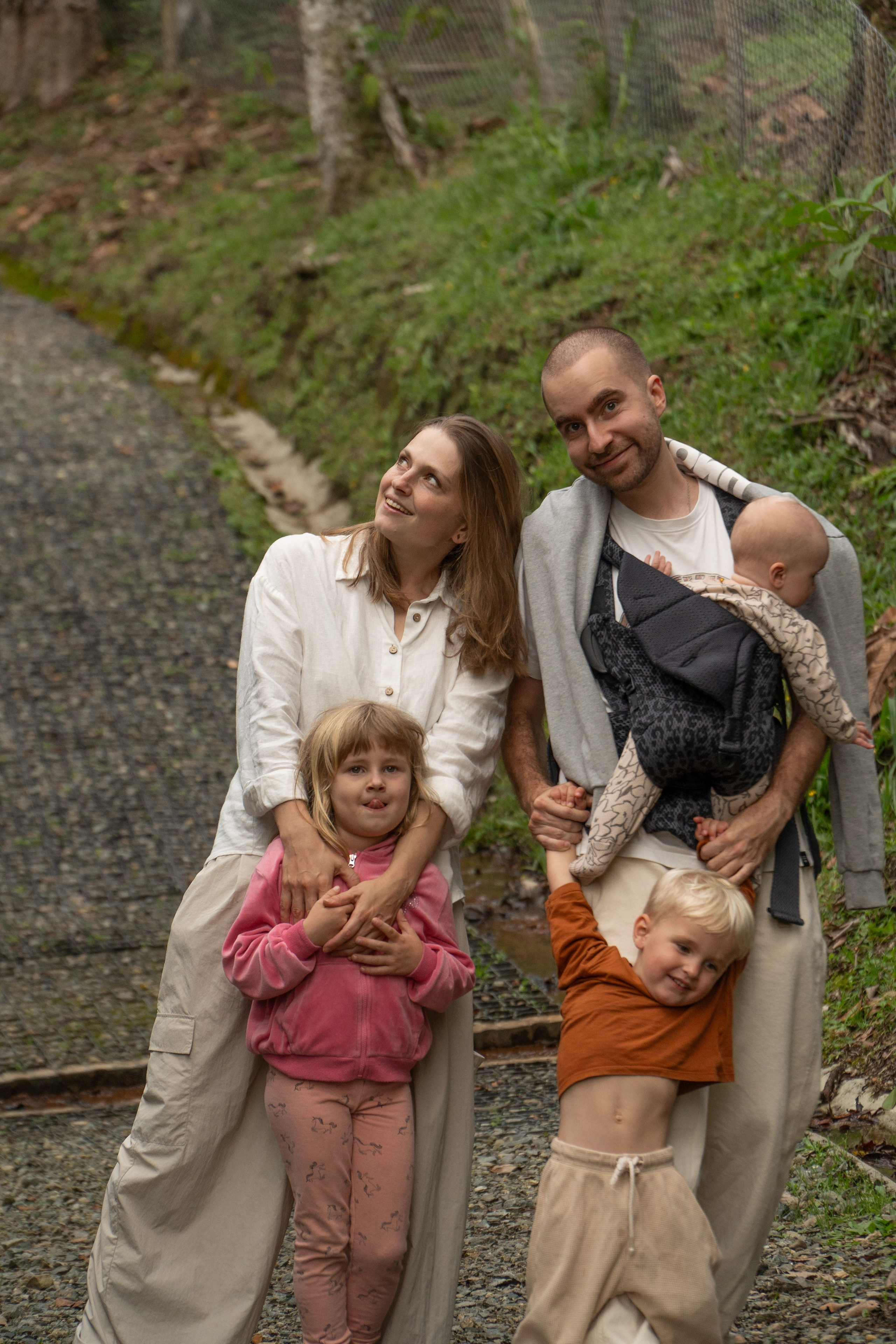 Olga and Family. Wedding Photographer in Barcelona and Medellin