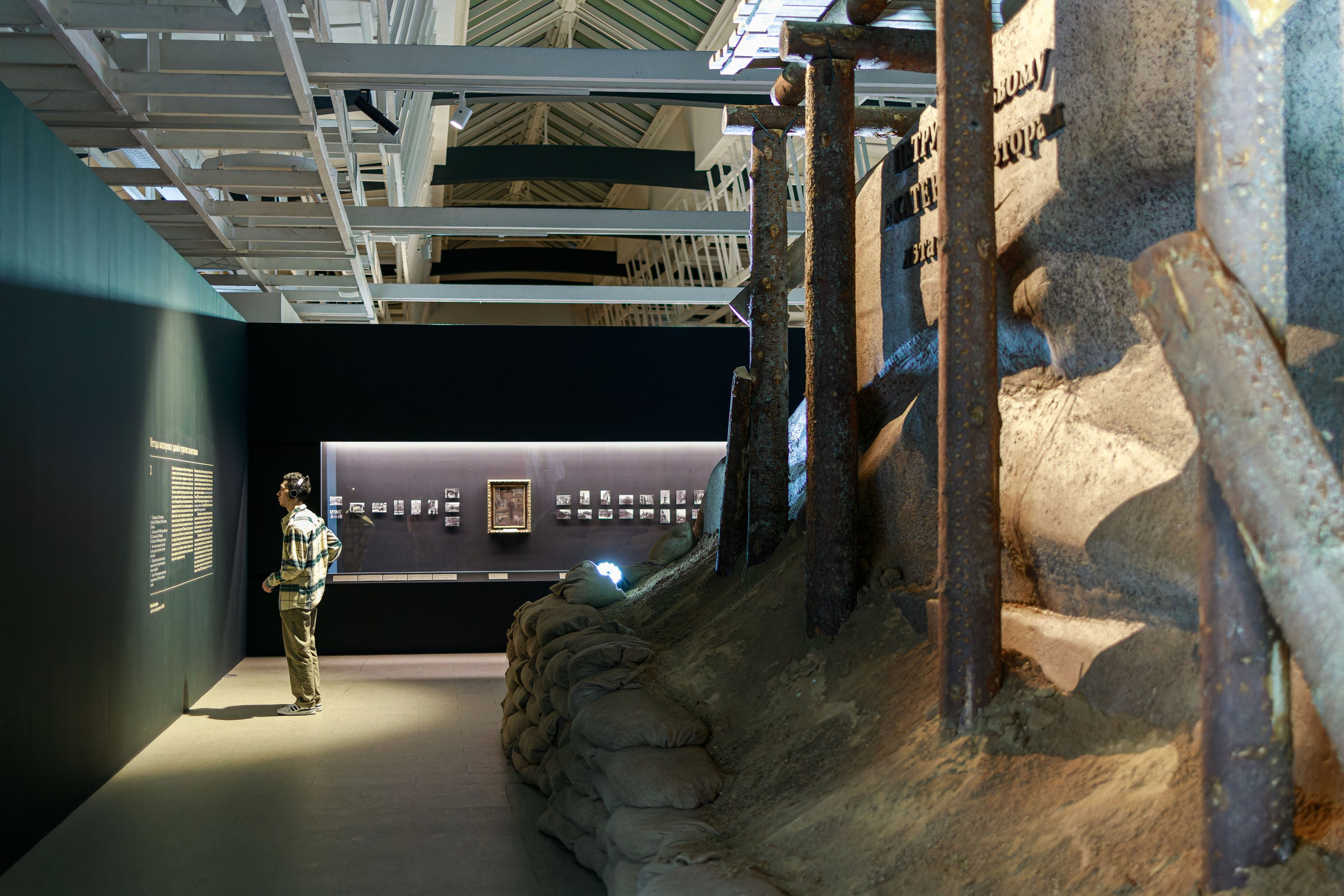 Выставочный проект «Город-Герой Ленинград». Фотограф Балаев Михаил