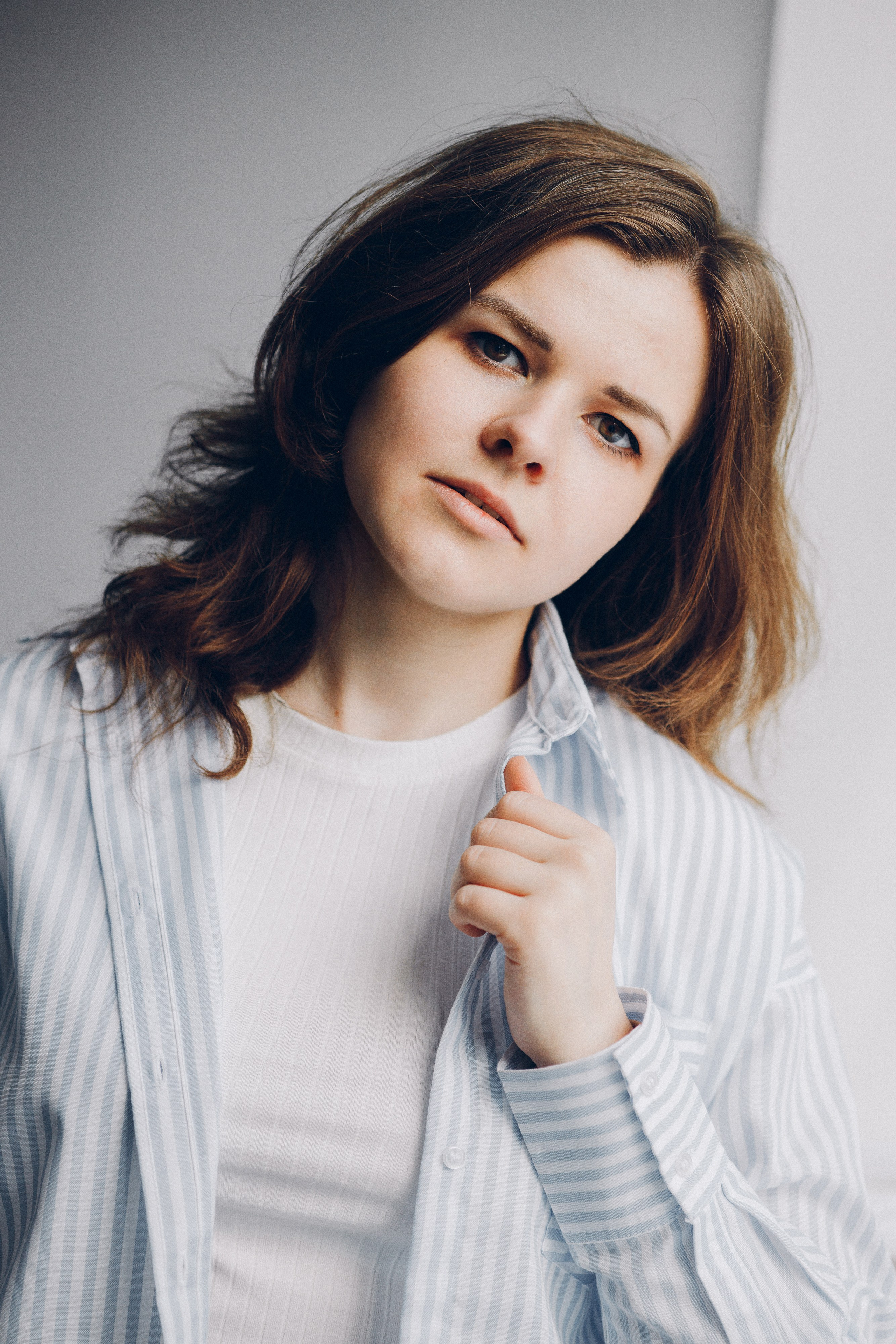 Студийная фотосессия с Люсей. Выпускные альбомы в Серпухове