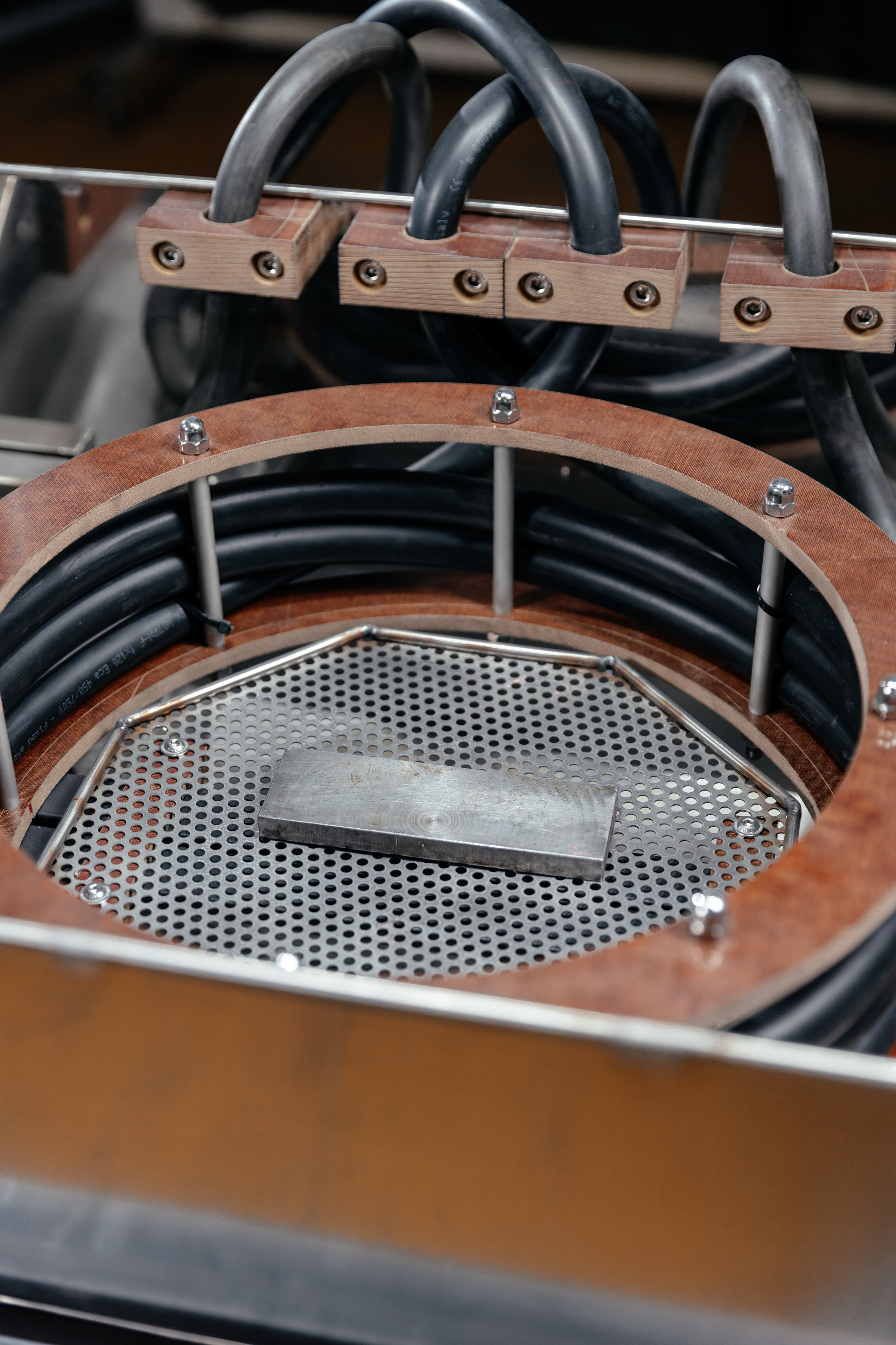 АВЭК — испытательное и аналитическое оборудование. Фотограф для бизнеса Константин Брусницын в Екатеринбурге