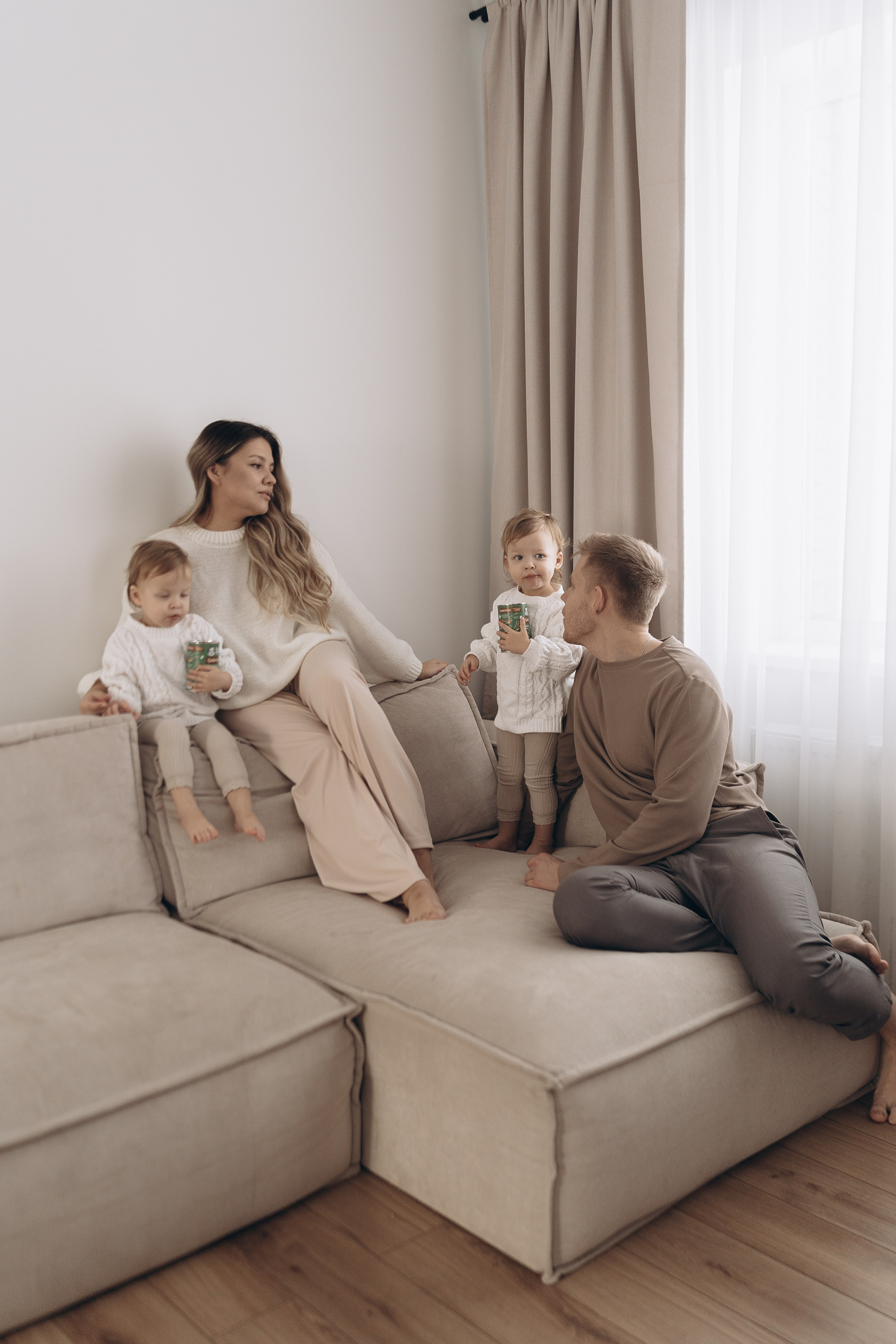 Лёша, Лена, Ева и Лея. Семейный и домашний фотограф в Уфе Ирина Гарасюта