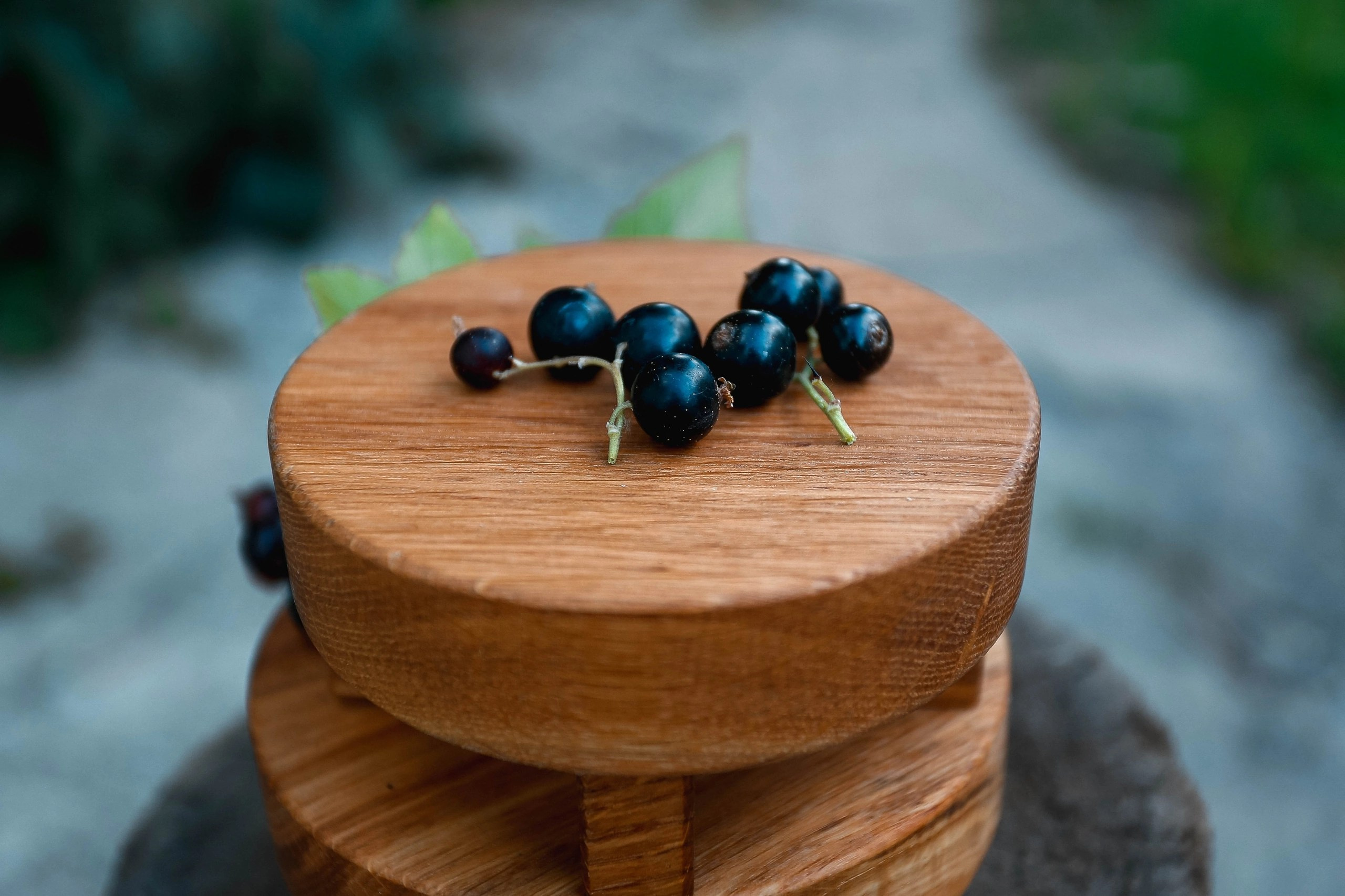 Столик. Разделочные доски и деревянная мебель на заказ