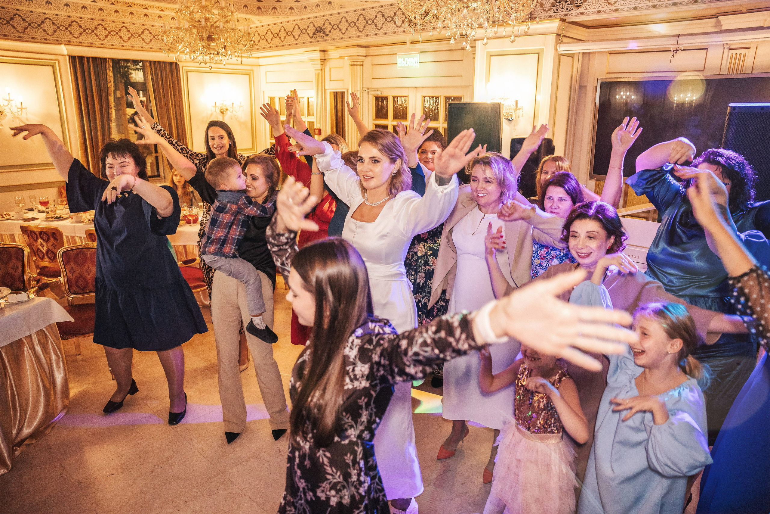 Б & Т. Свадебный, семейный и индивидуальный фотограф в Зеленограде и Москве Ирина Костенко