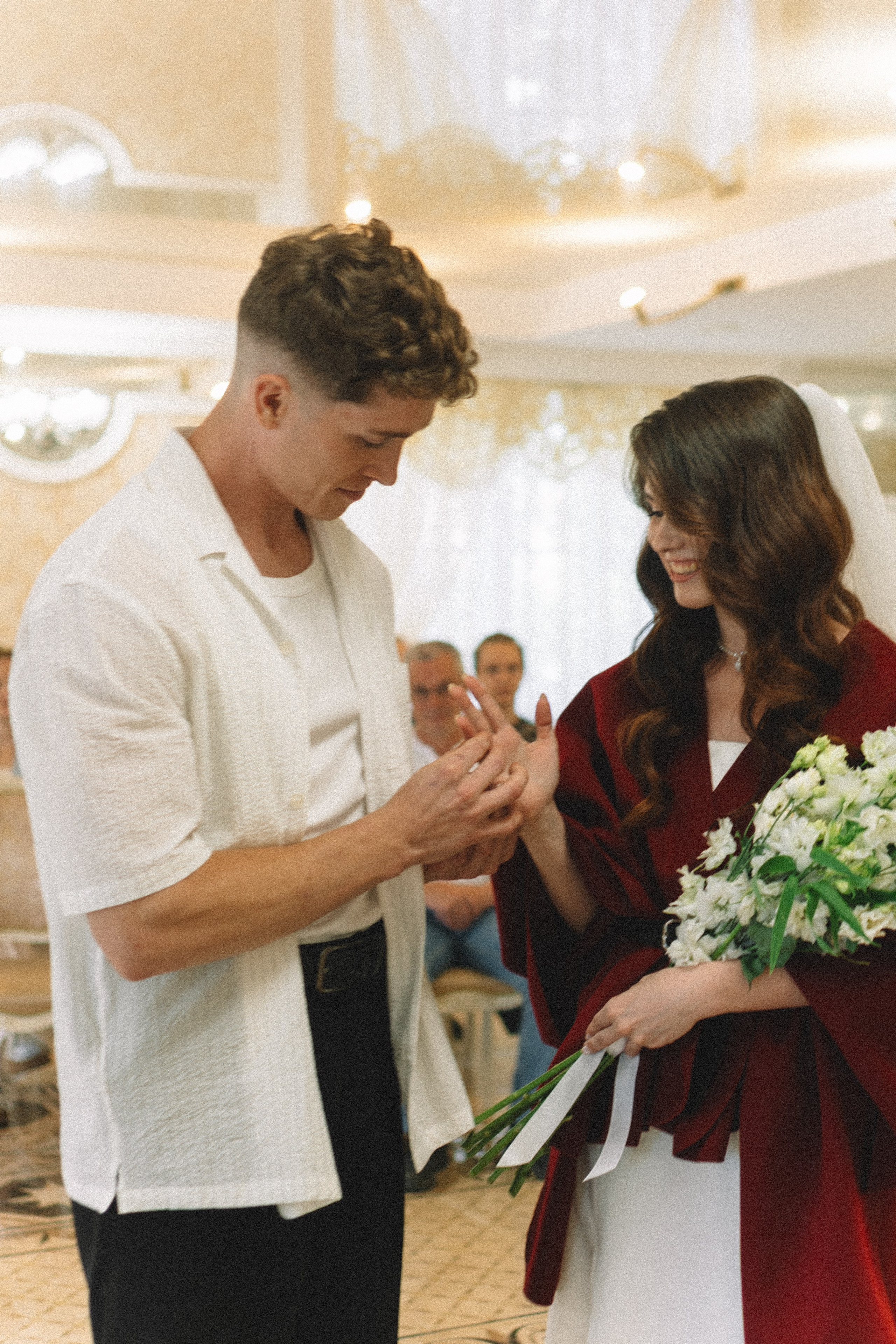 СВАДЕБНАЯ СЬЕМКА В ПЕТЕРГОФЕ И СЬЕМКА РЕПОРТАЖА В ЗАГСЕ ПЕТЕРГОФА. Профессиональный фотограф, Санкт-Петербург — Виктория Богомолова